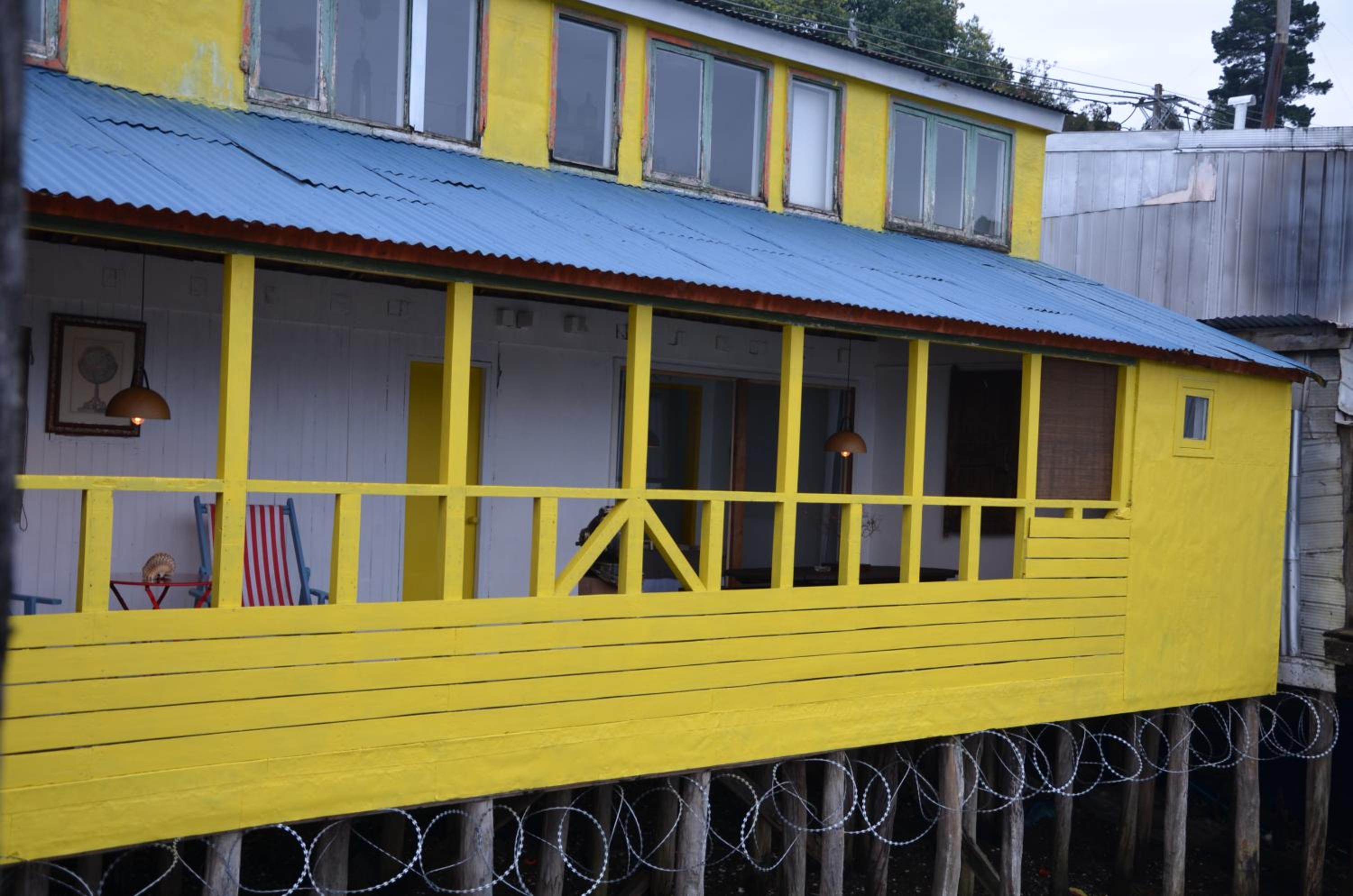 Palafito Amarillo