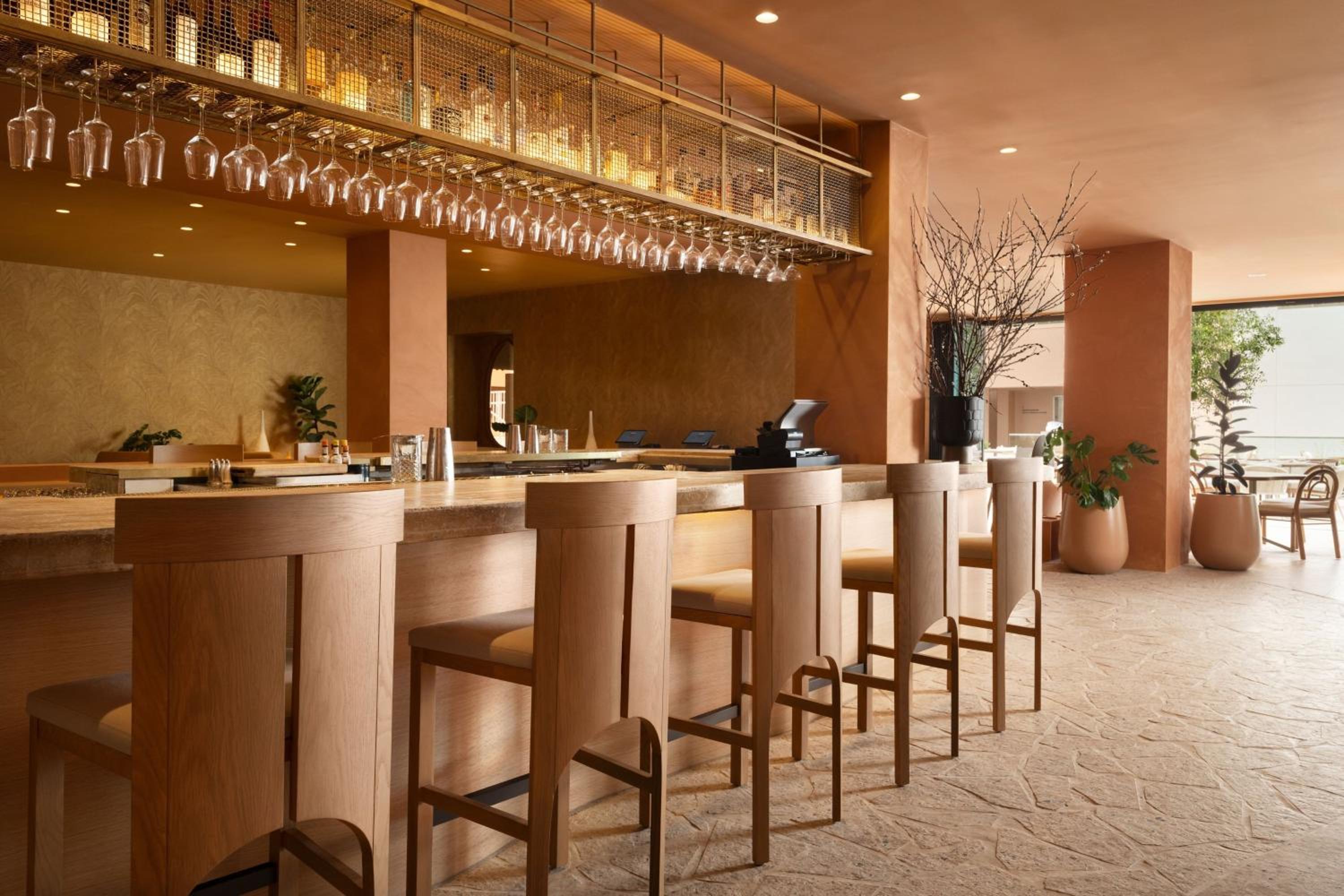 Sandbourne Santa Monica, Autograph Collection