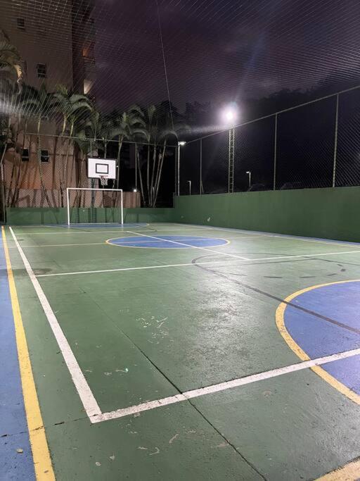 Apto Aconchegante com serviço de praia na Riviera