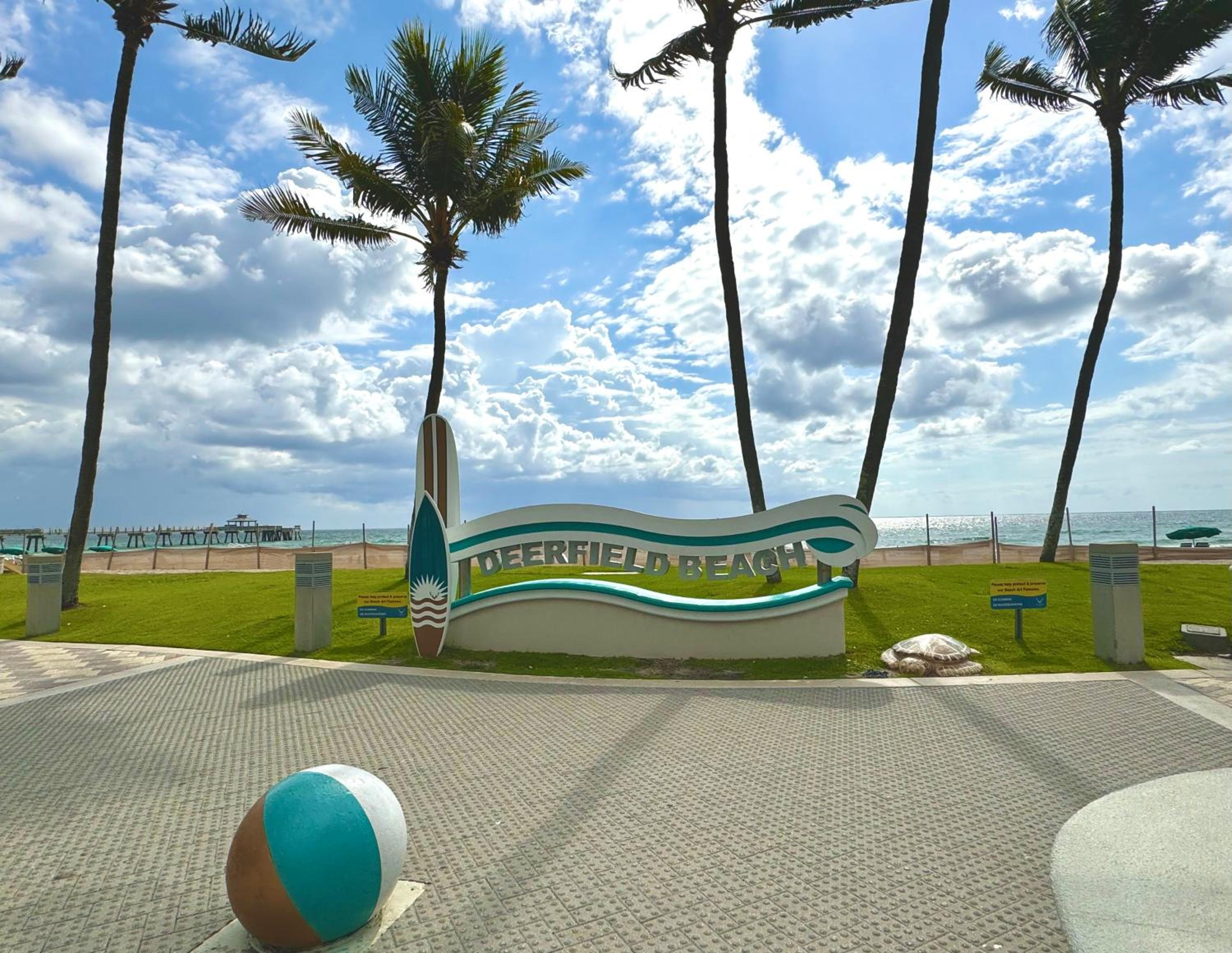 Charming Beach House w/Private Pool Paradise~WALK TO BEACH