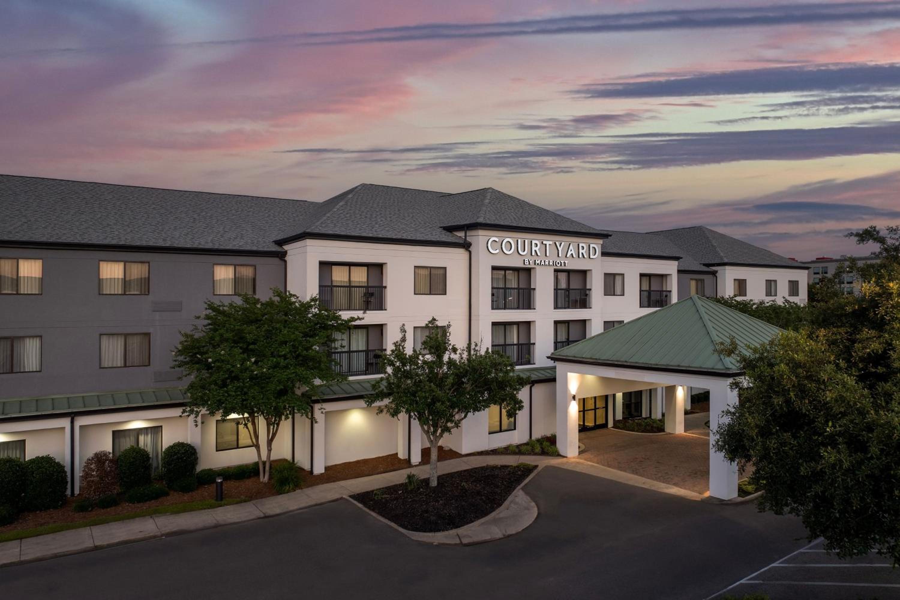 Hattiesburg Vacations - Courtyard by Marriott Hattiesburg - Property Image 1