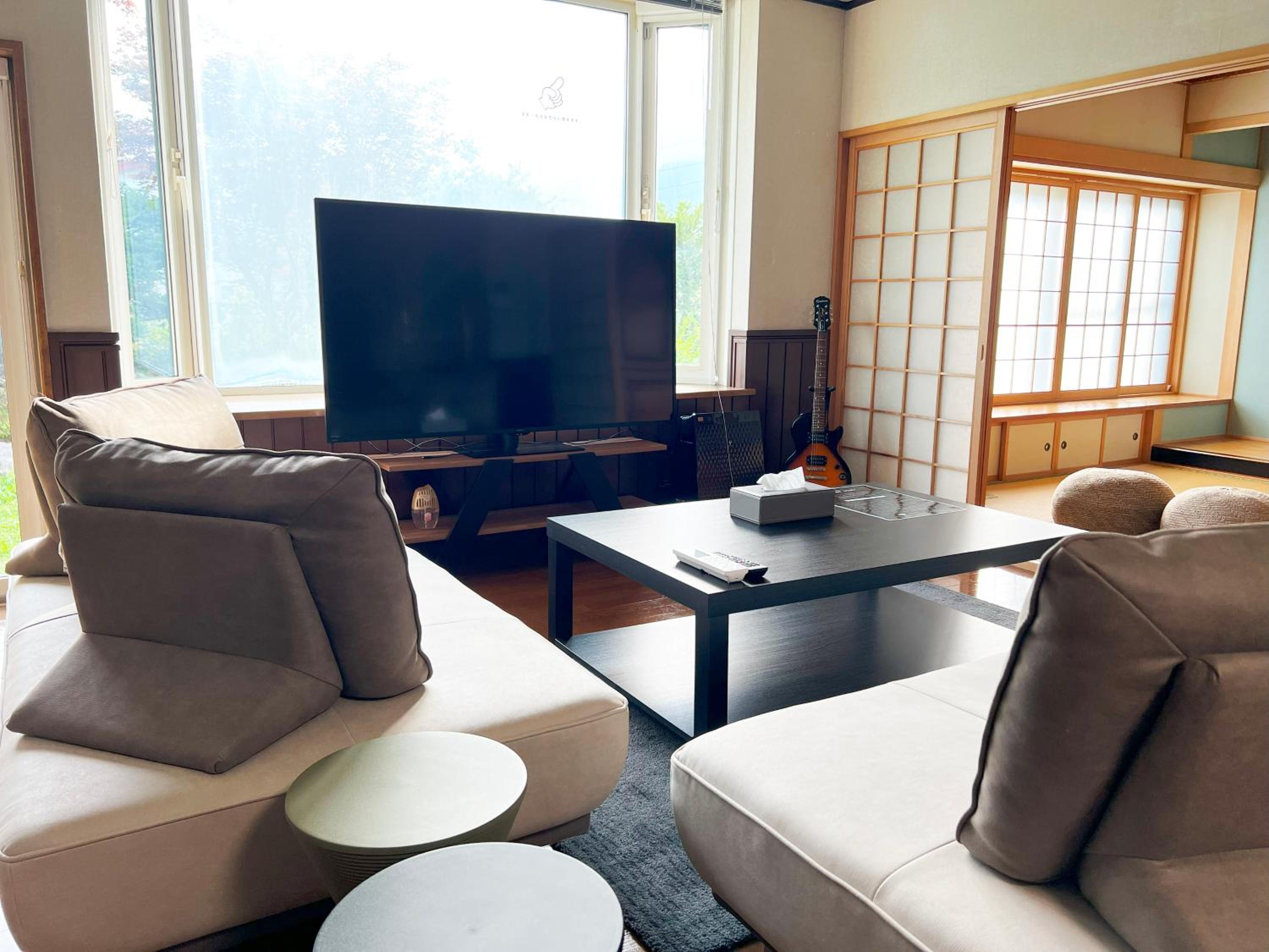 furanostay -private villa Accommodates up to 10 guests-