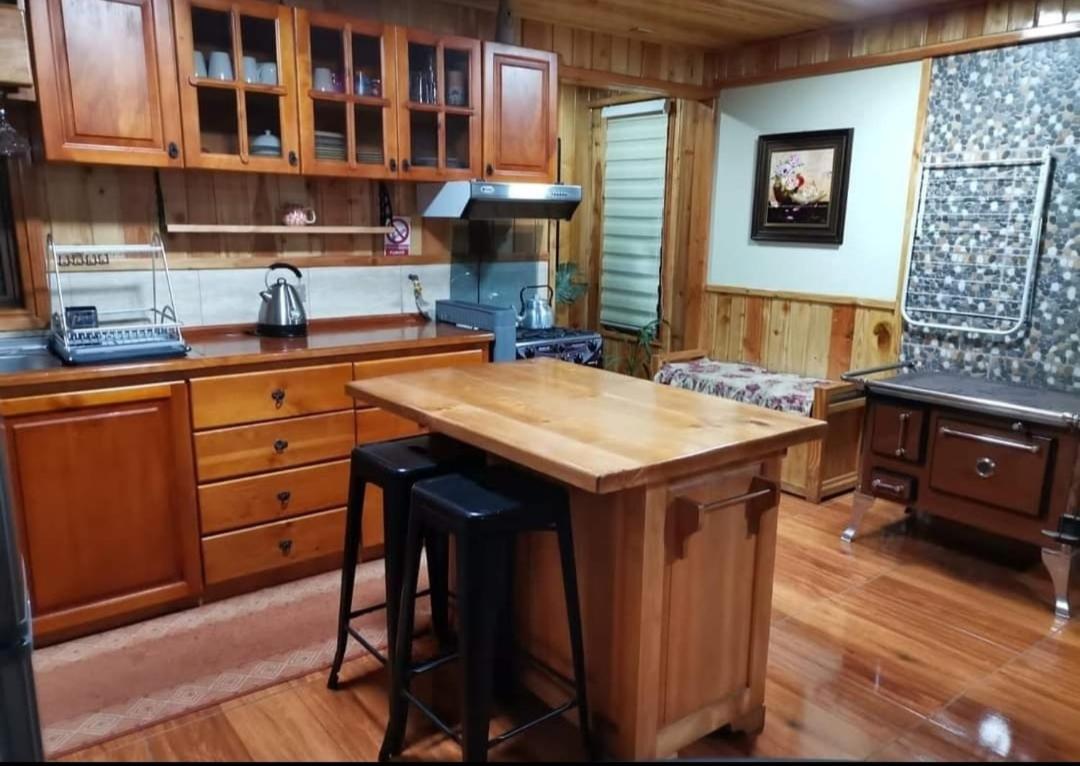 Acogedora casa en parcela con acceso a Rio