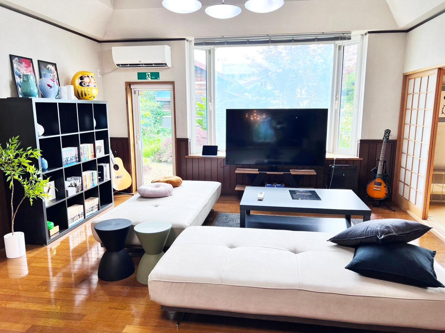 furanostay -private villa Accommodates up to 10 guests-