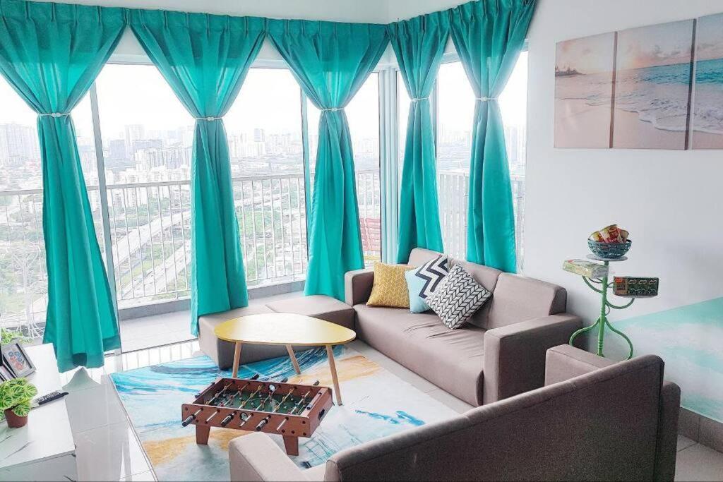 3A YOLO Budget Condo 3 ROOMS