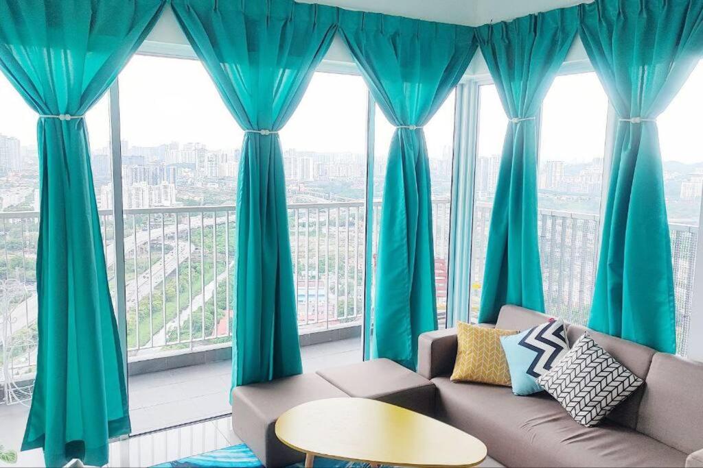 3A YOLO Budget Condo 3 ROOMS