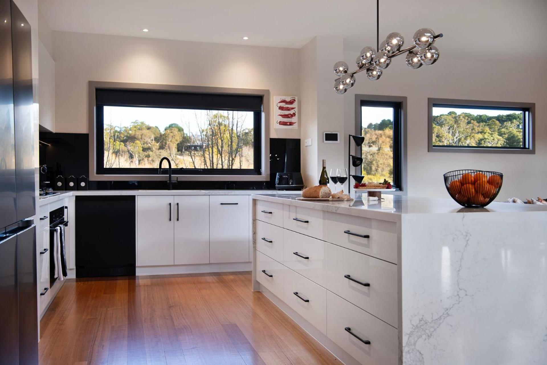 Retreat Lake Daylesford - Free Wifi view 5