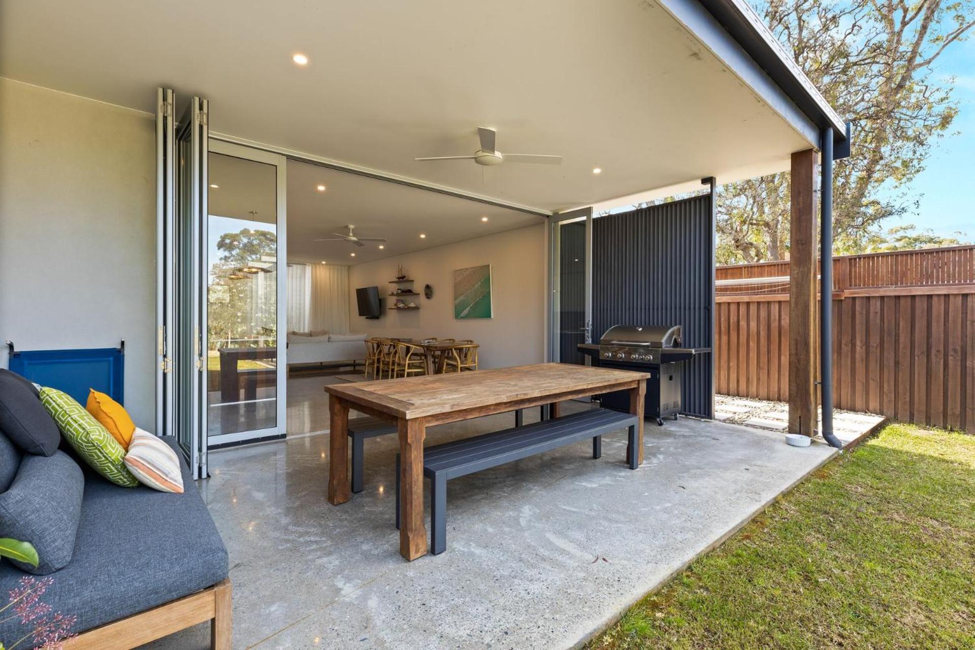 Husky Dream - Pet Friendly - 4 Mins Walk to Beach