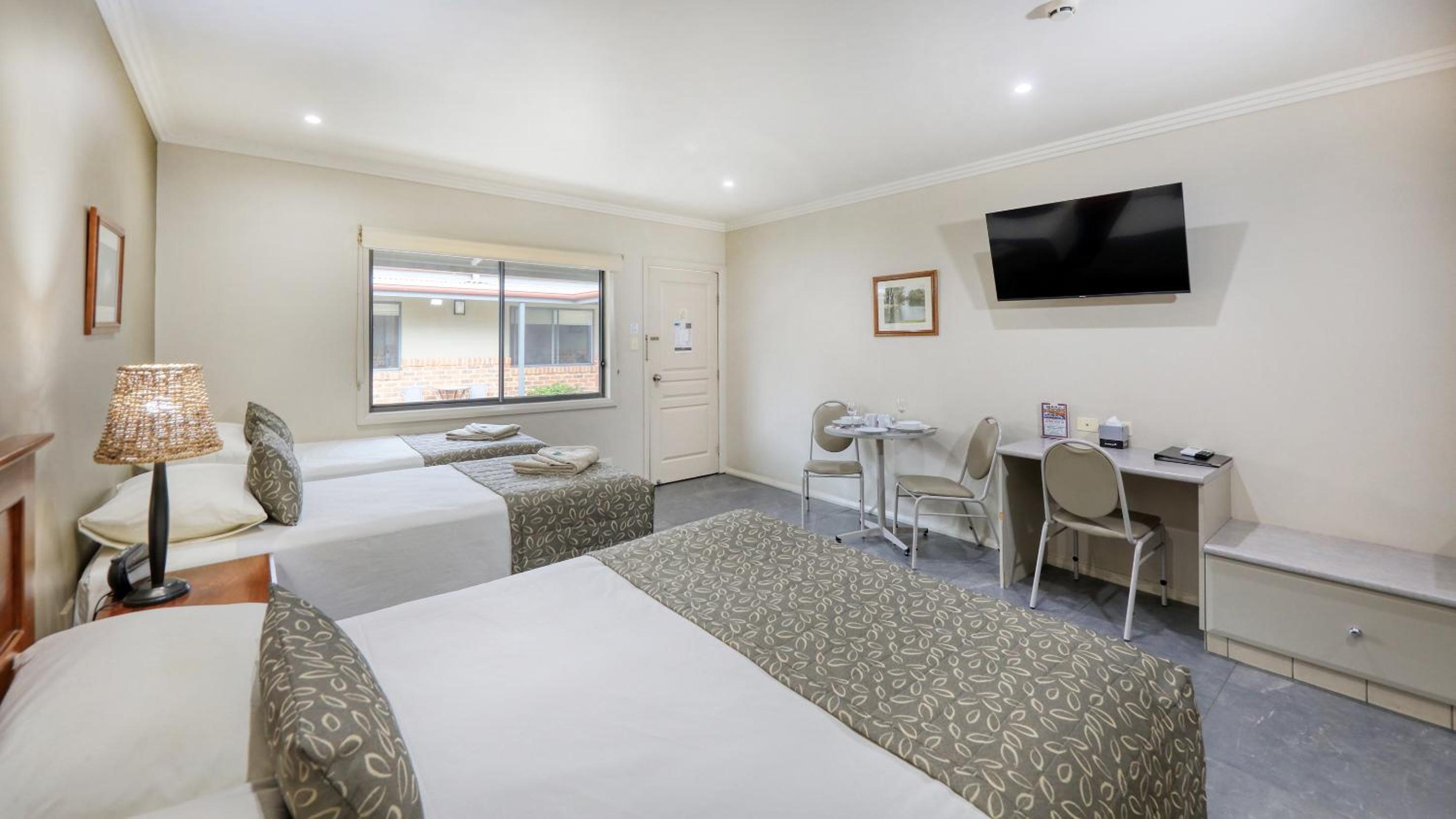The Saltbush Motor Inn