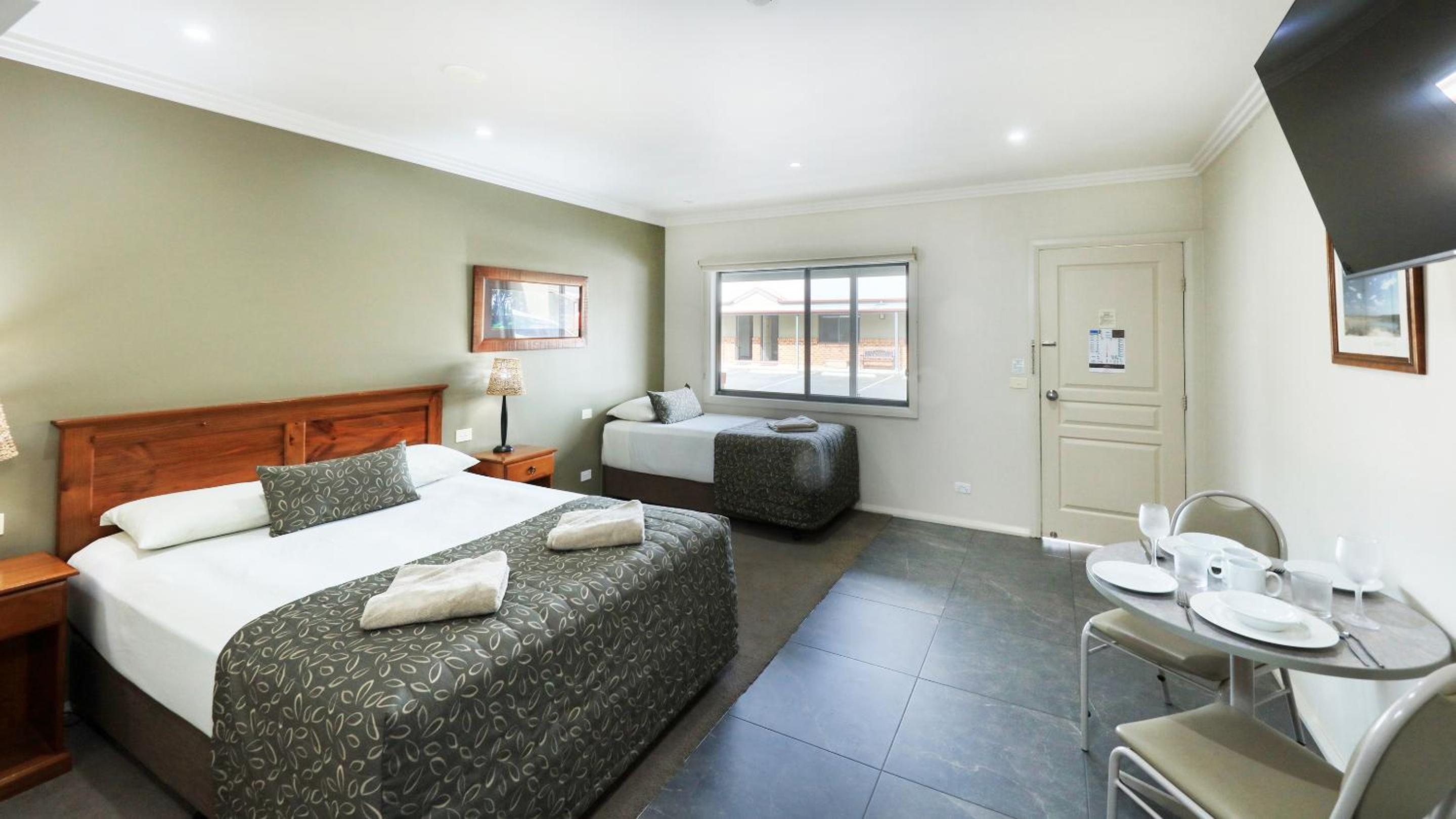 The Saltbush Motor Inn