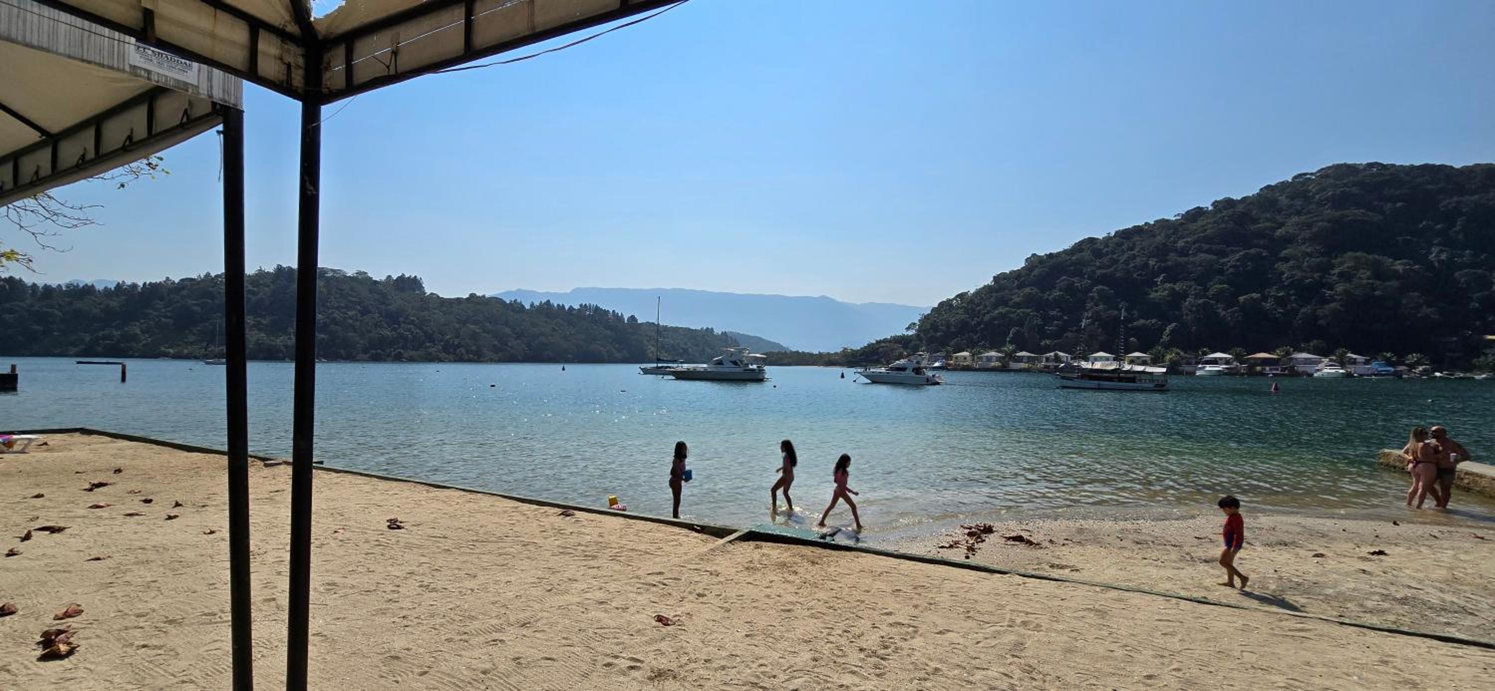 Apartamento Condomínio Aquarius I em Angra