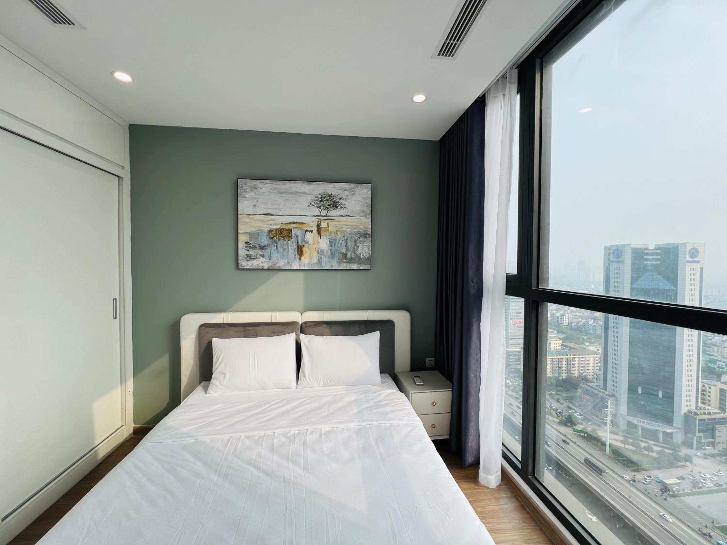 VINHOMES SKYLAKE MY DINH - Apartment Hotel