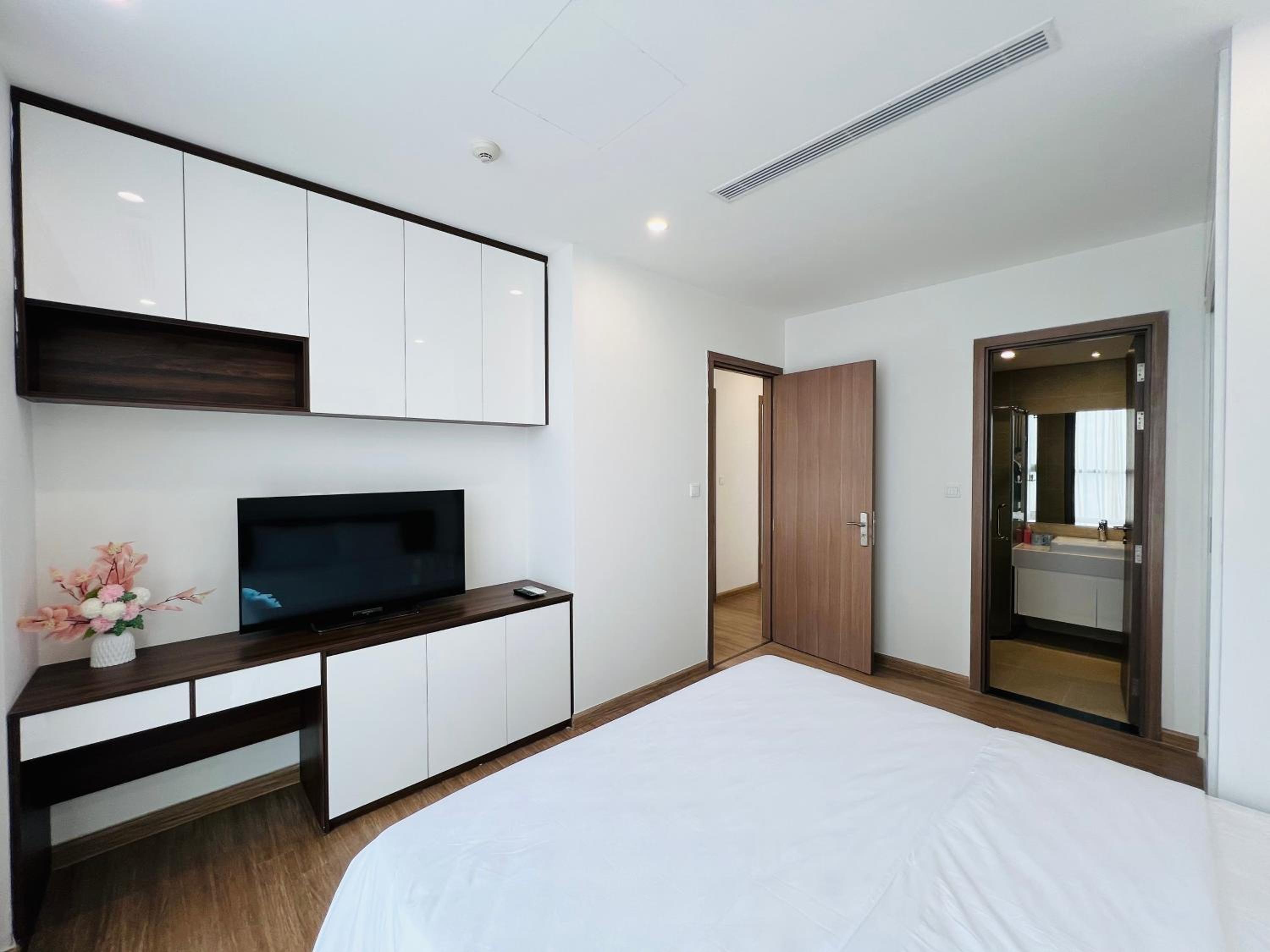 VINHOMES SKYLAKE MY DINH - Apartment Hotel