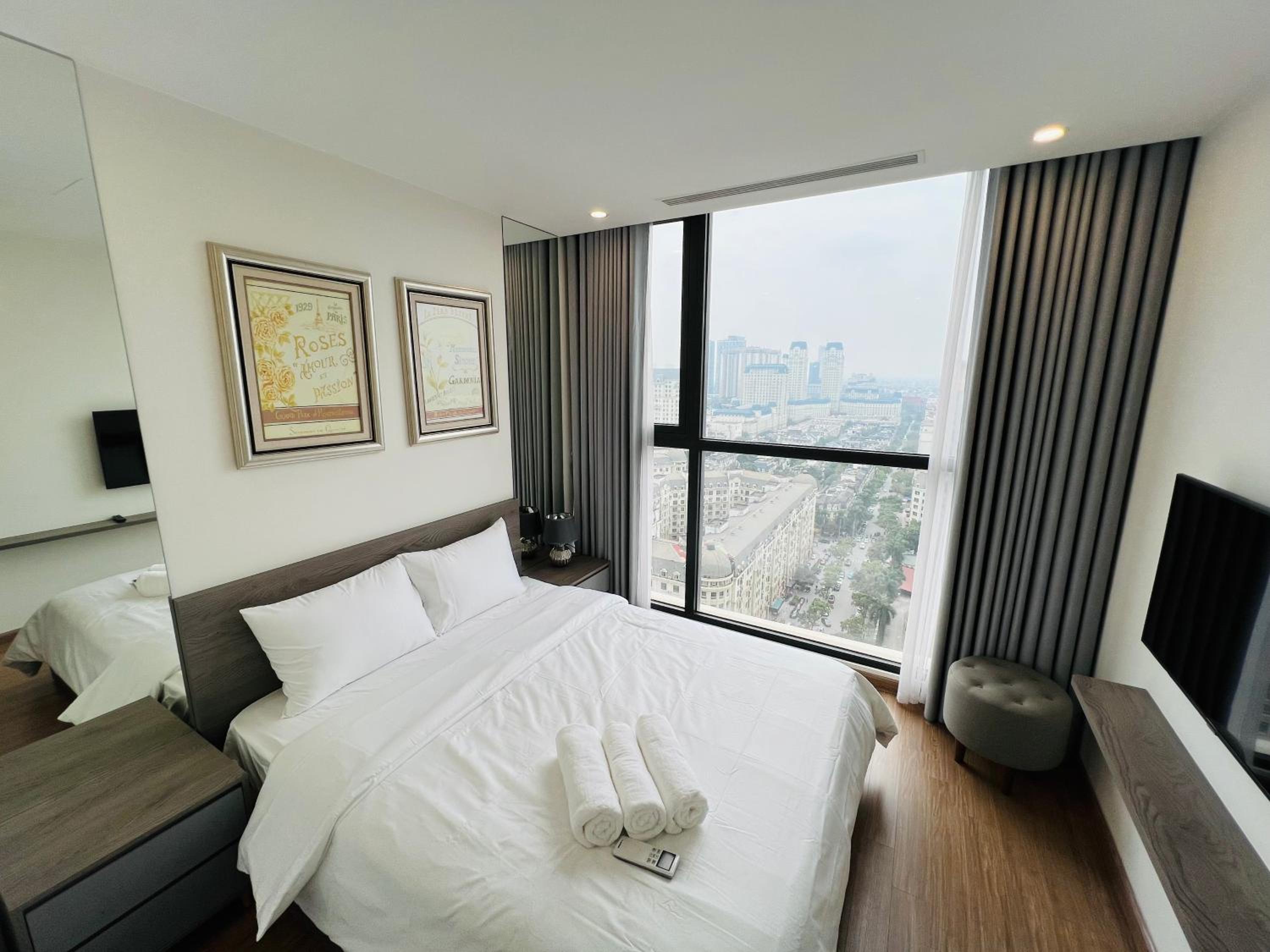VINHOMES SKYLAKE MY DINH - Apartment Hotel
