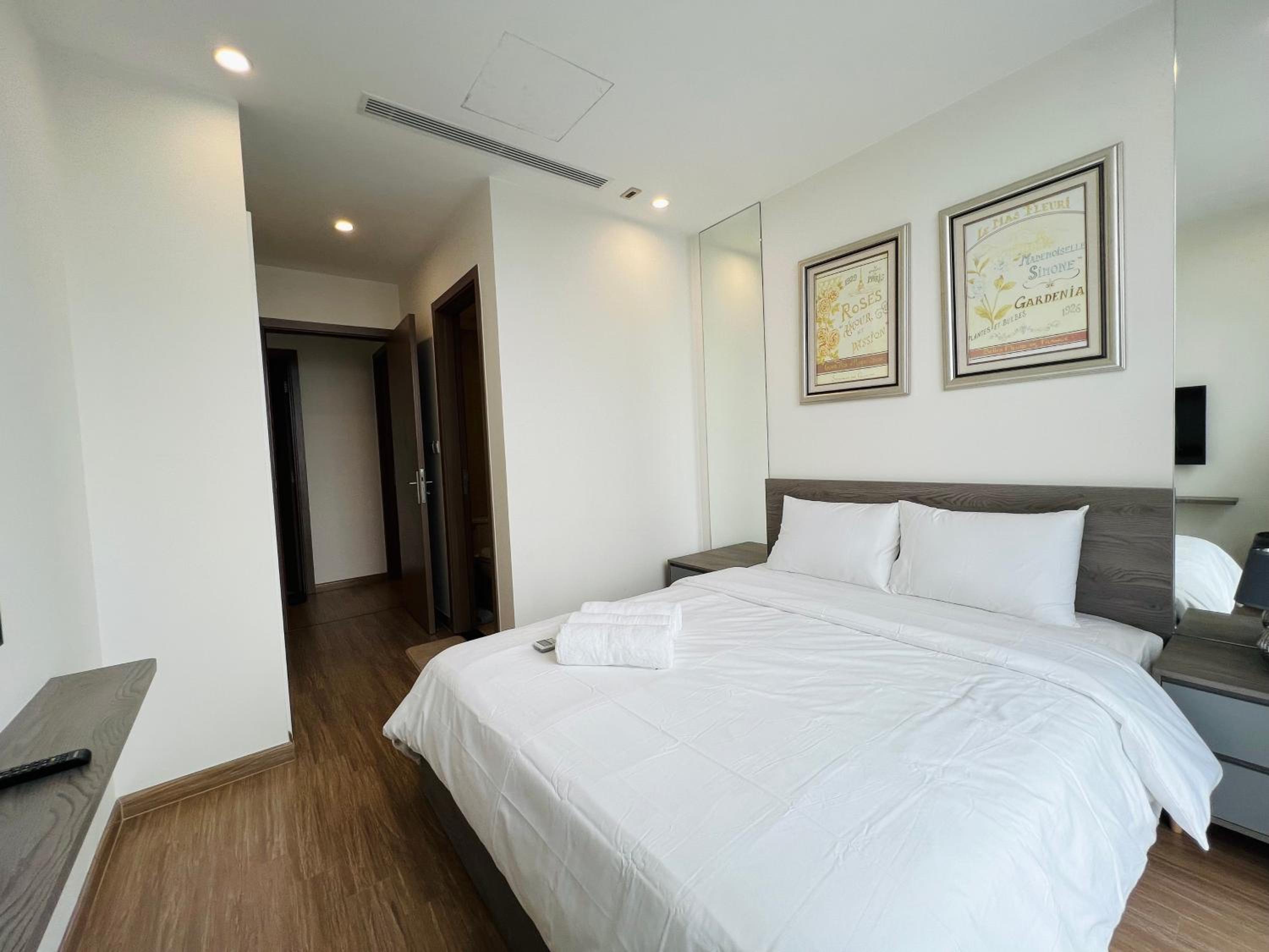 VINHOMES SKYLAKE MY DINH - Apartment Hotel