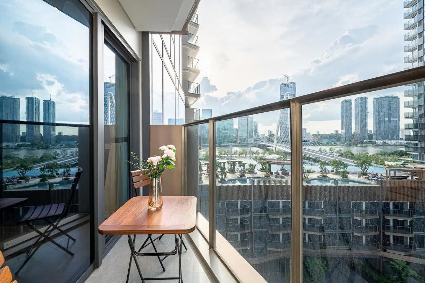 The Metropole - Horizon View Riverside D2