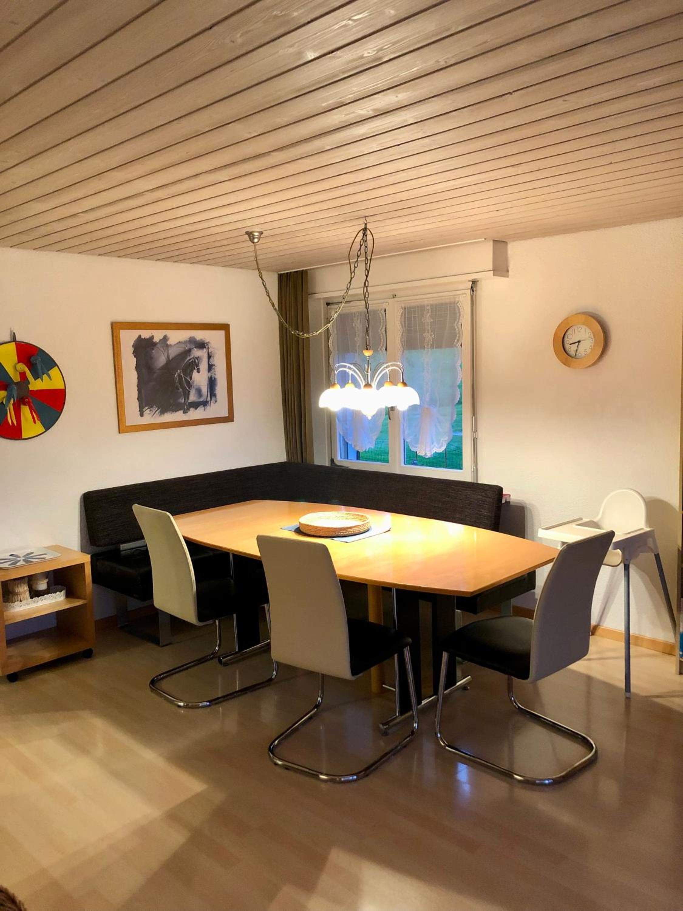 Grosse Ferienwohnung ideal für Gruppen, nähe Thun und Interlaken
