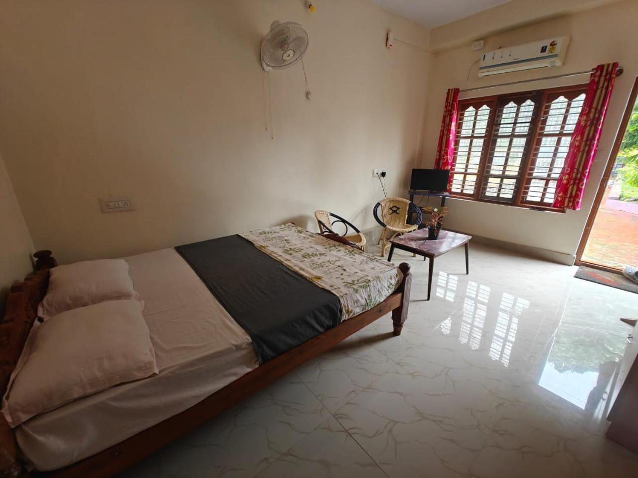 Dharinidhama Homestay