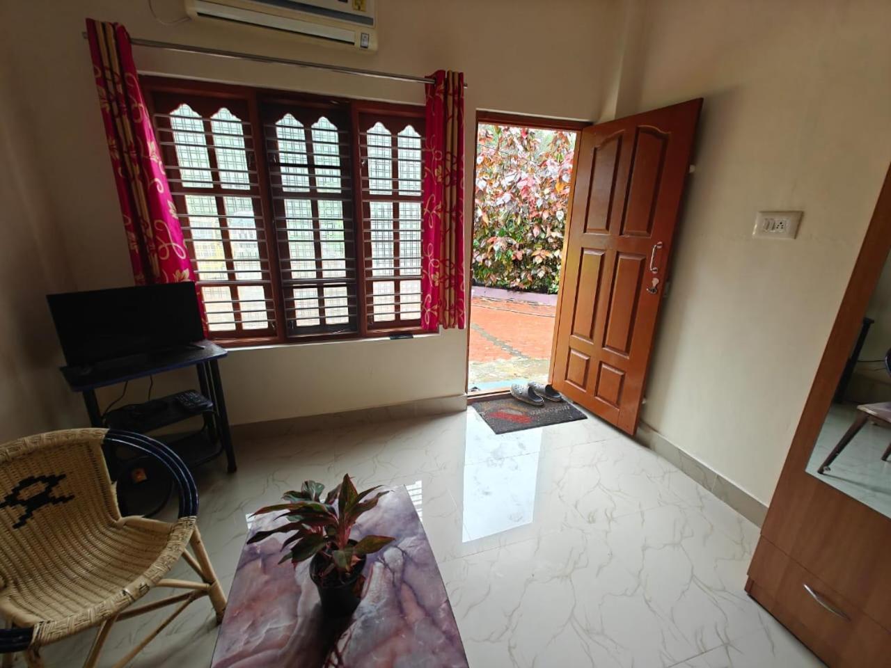Dharinidhama Homestay