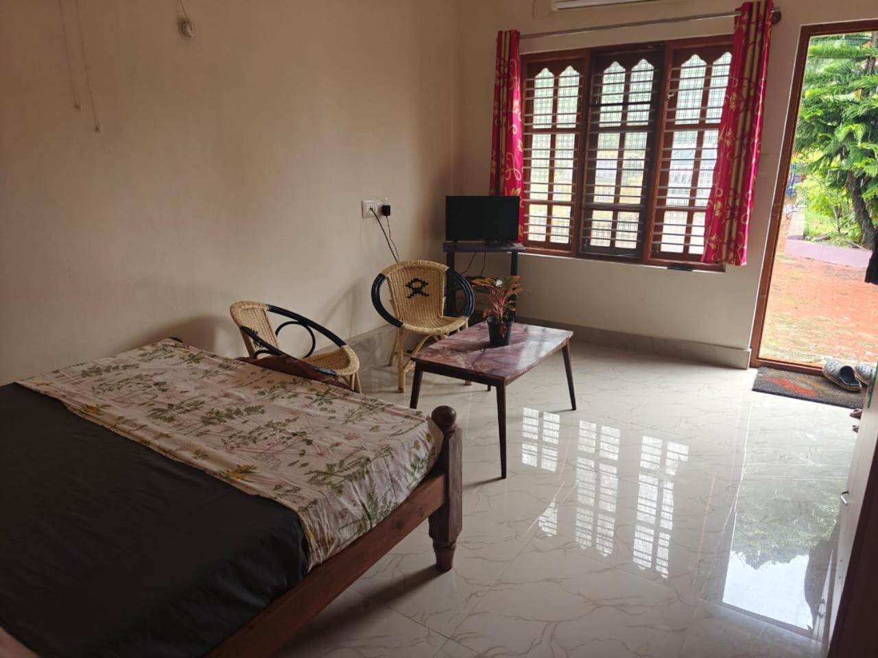 Dharinidhama Homestay
