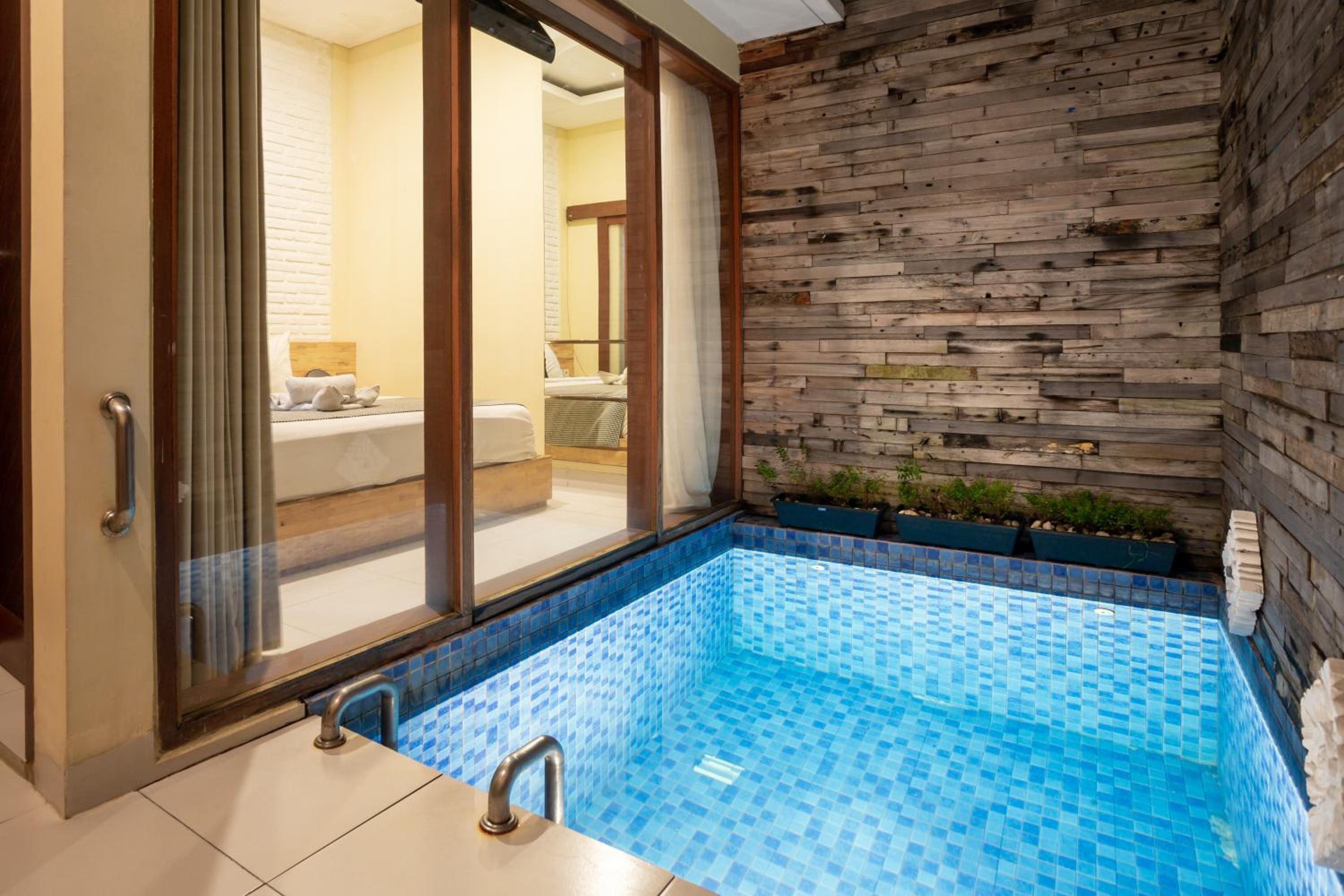 Paisa Seminyak Living