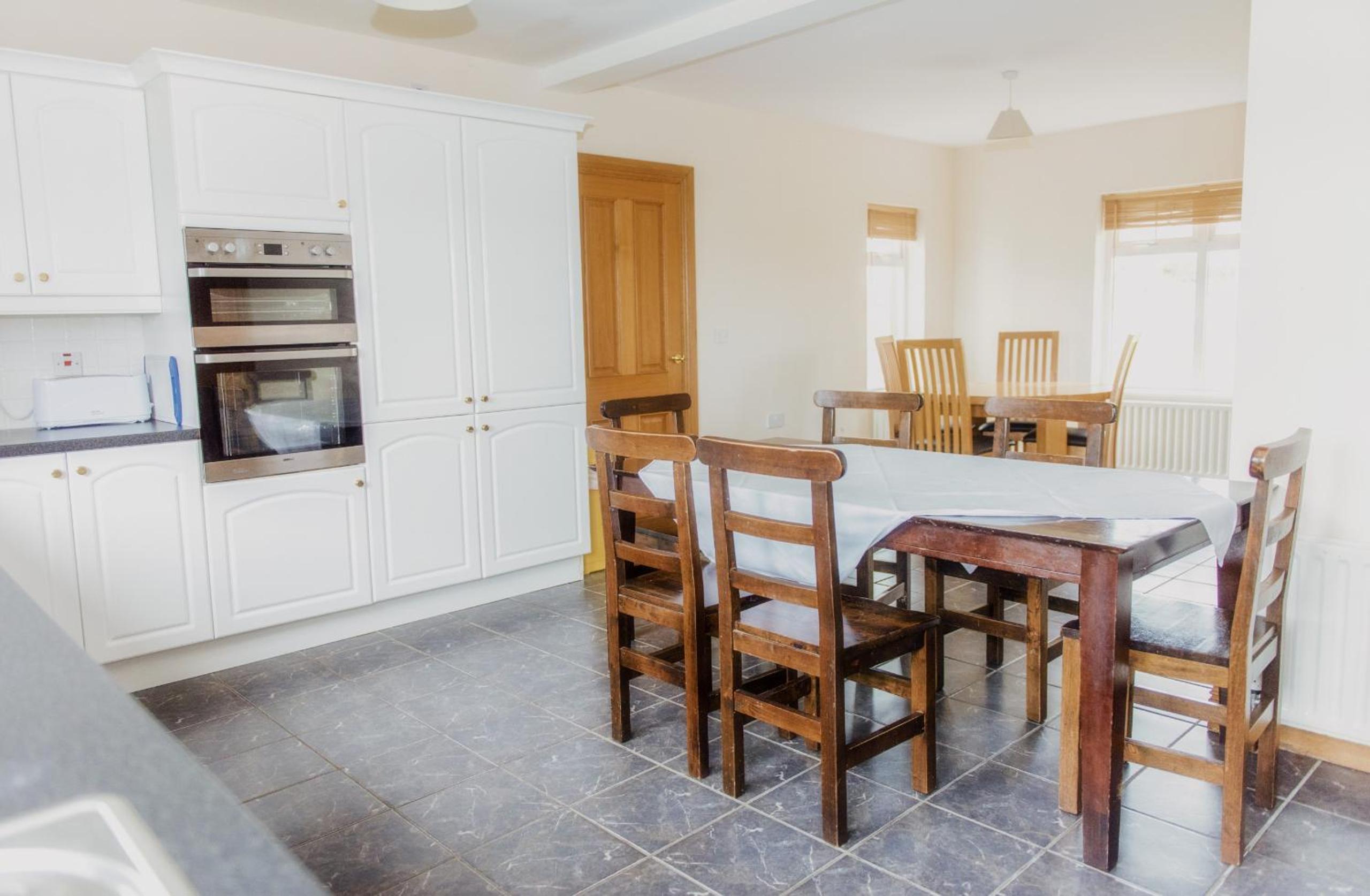 Duncarbury Heights - 4 Bedroom Detached House view 5