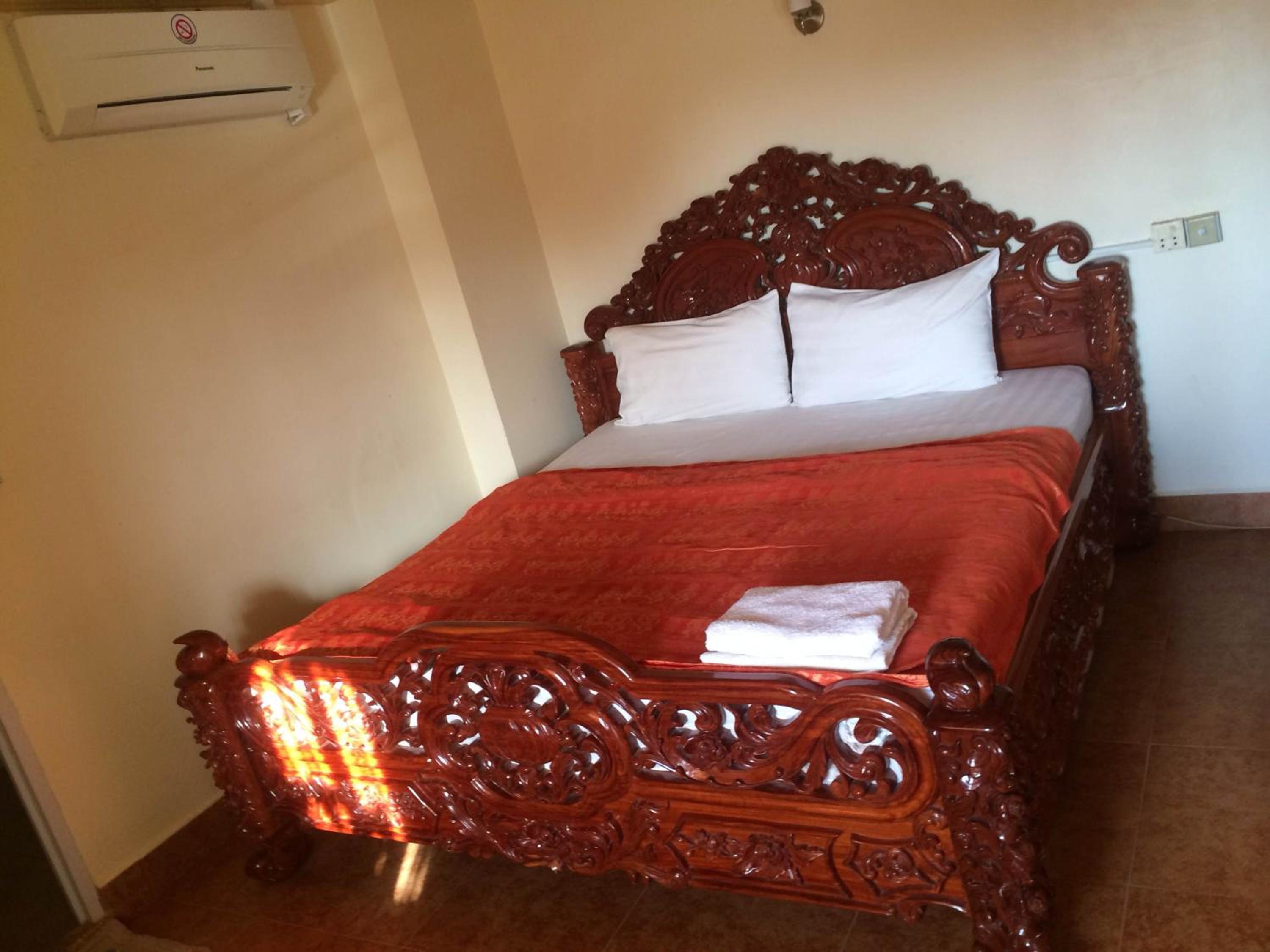 Lux Guesthouse