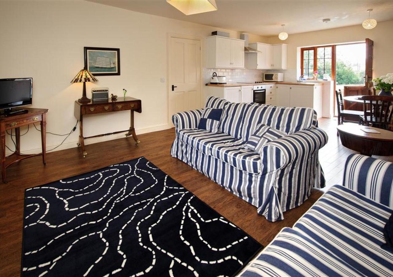 2 Bed in Pwllheli oc-ybetws view 2