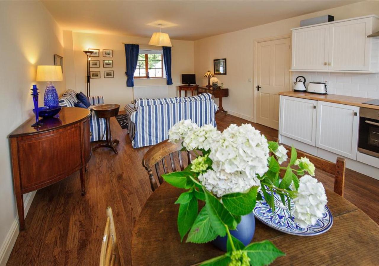 2 Bed in Pwllheli oc-ybetws view 4