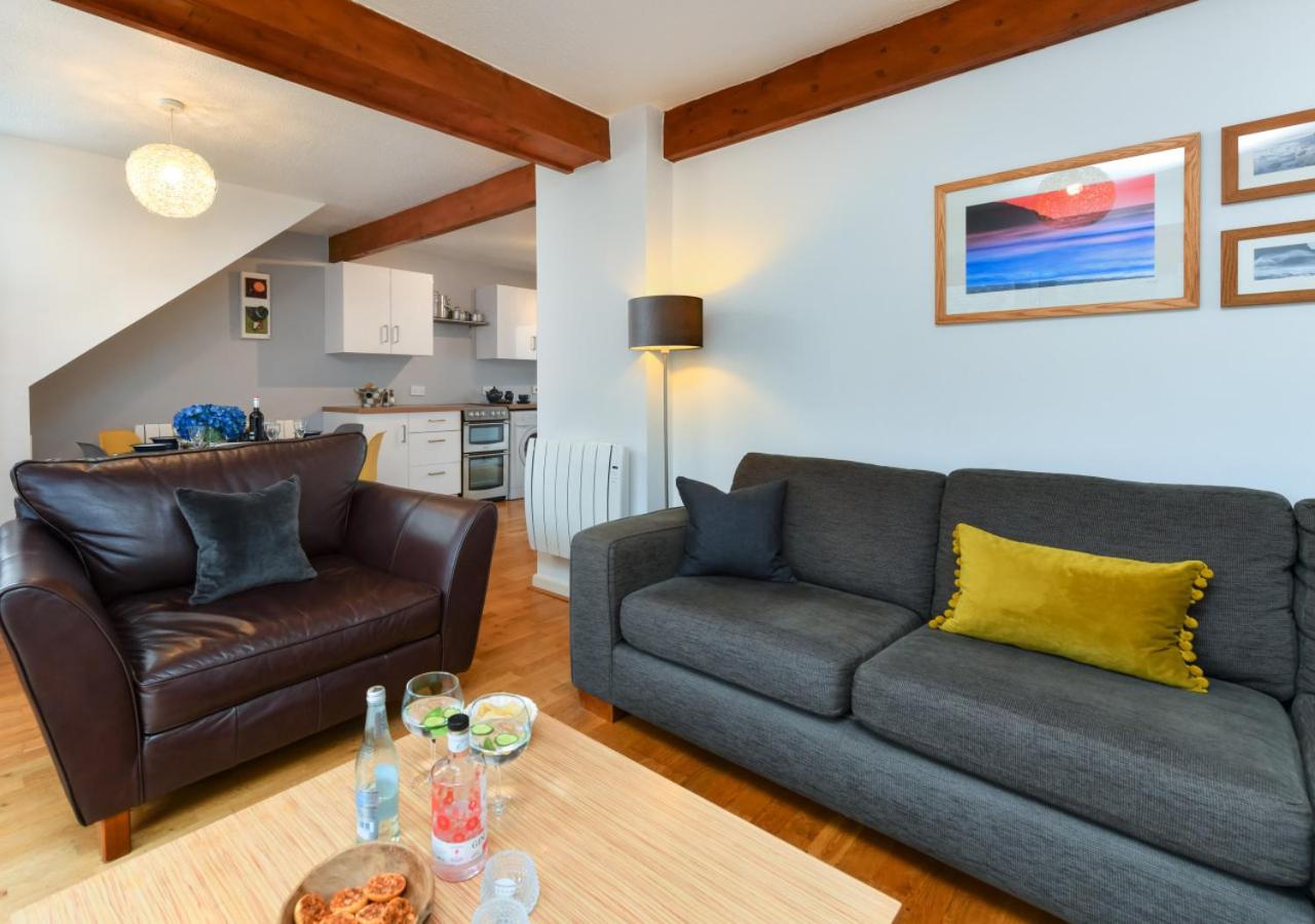 3 Bed in Pwllheli oc-tonnau
