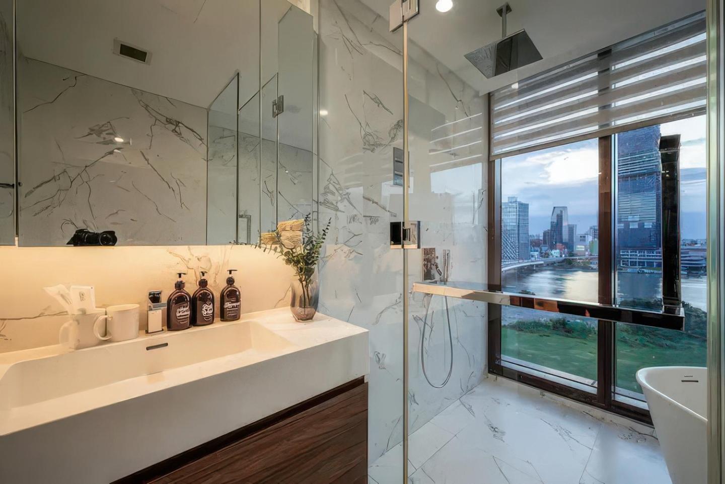 The Metropole - Horizon View Riverside D2