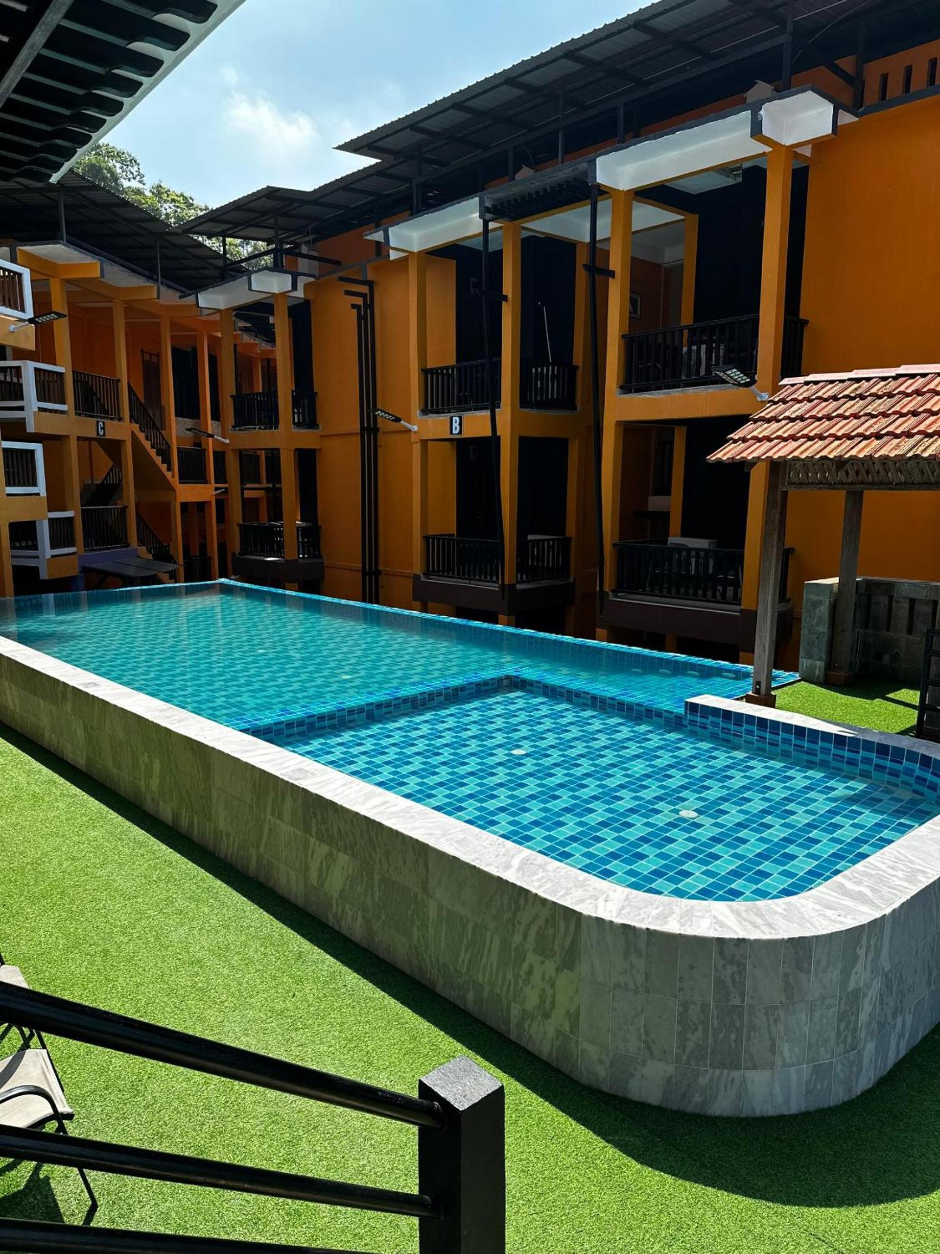 Shari-La Perhentian Island Resort - Bluestar photo 5