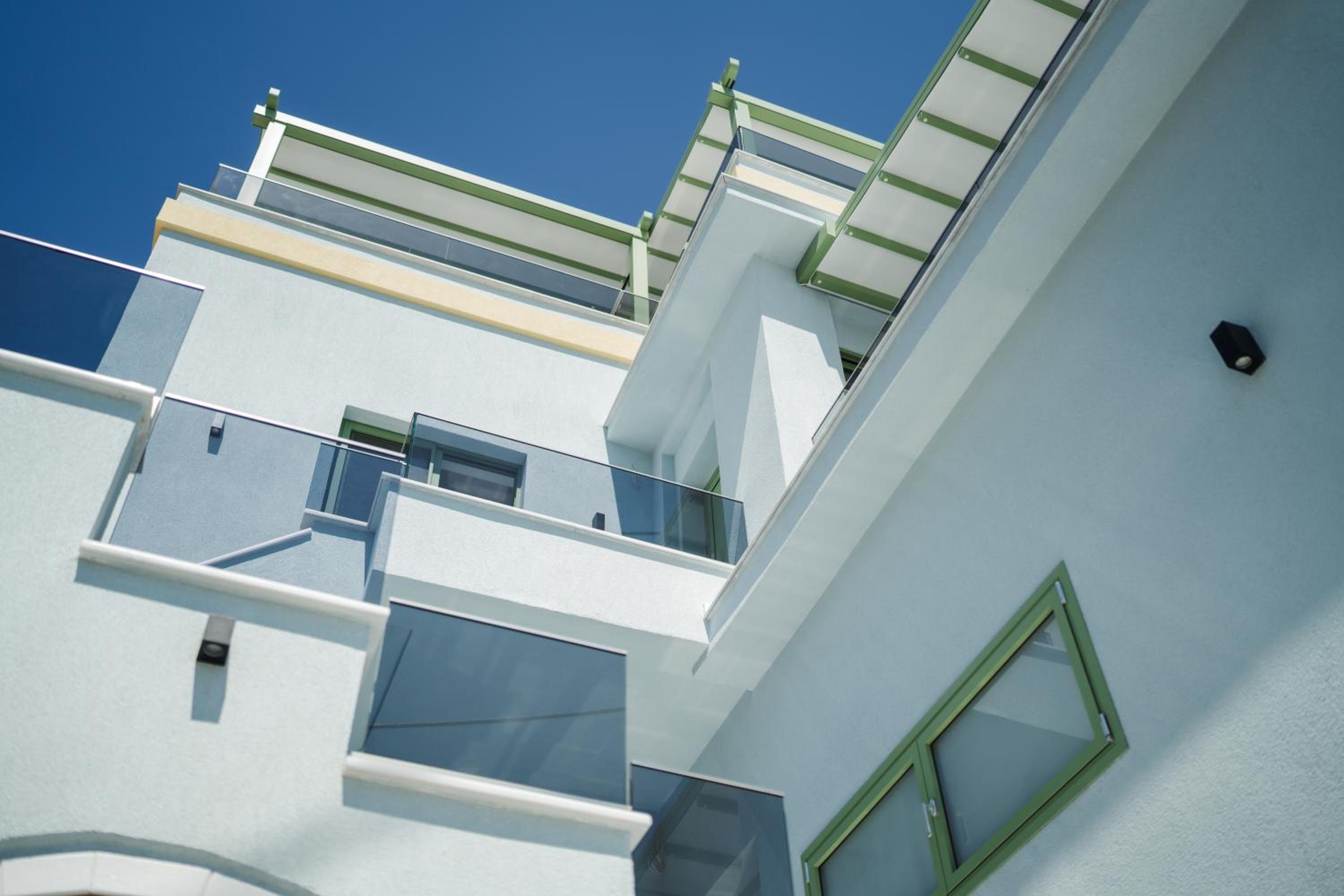 Karnayo apartments