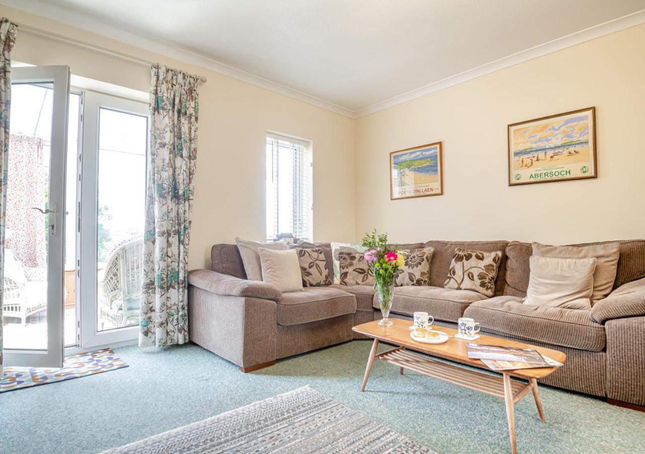 4 Bed in Morfa Nefyn oc-bow10