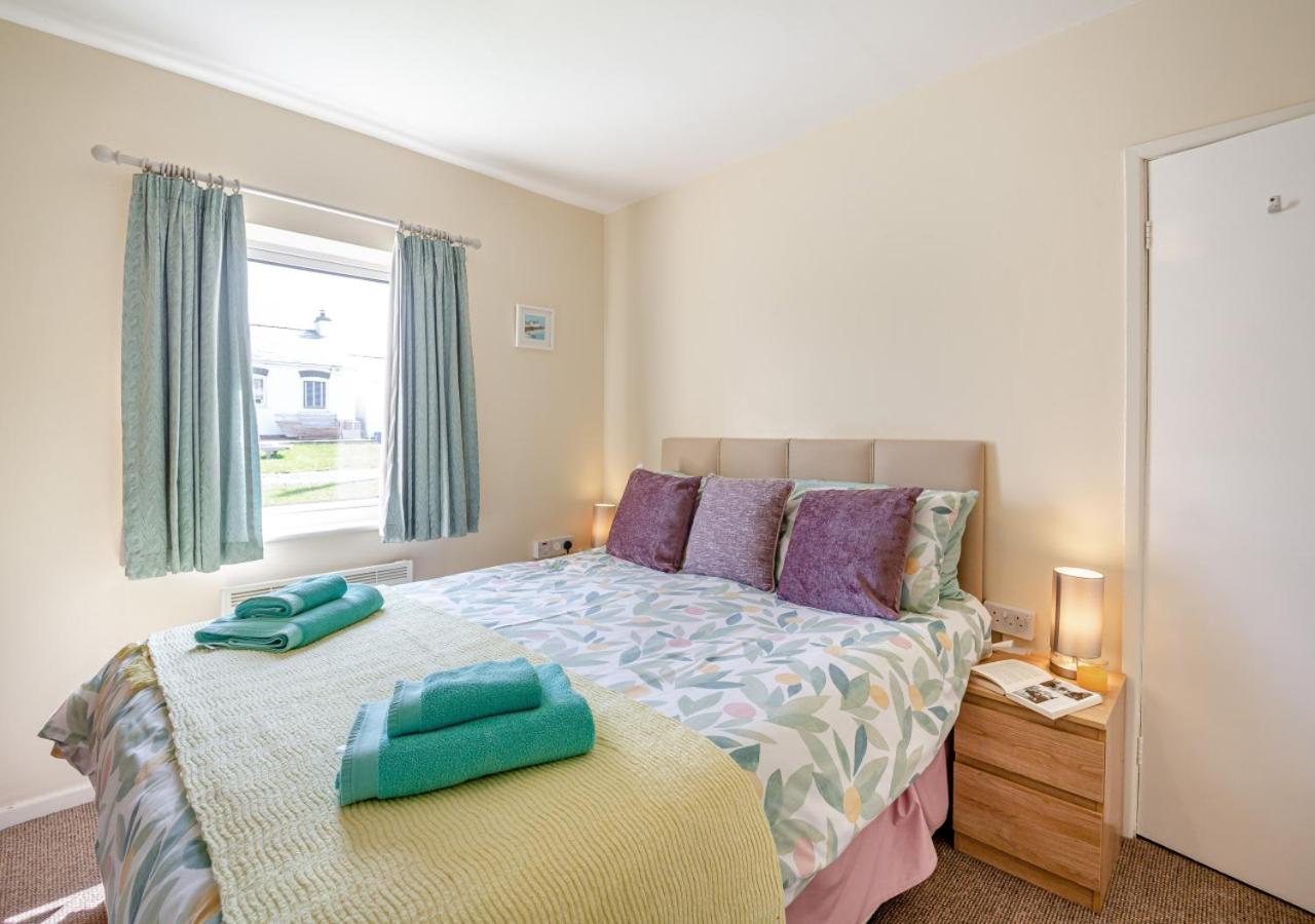 4 Bed in Morfa Nefyn oc-bow10