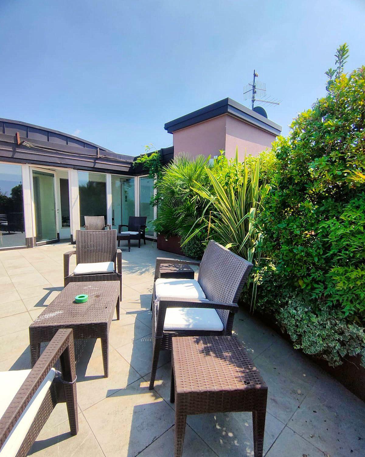 Nuova Opera Rooms & Apartments