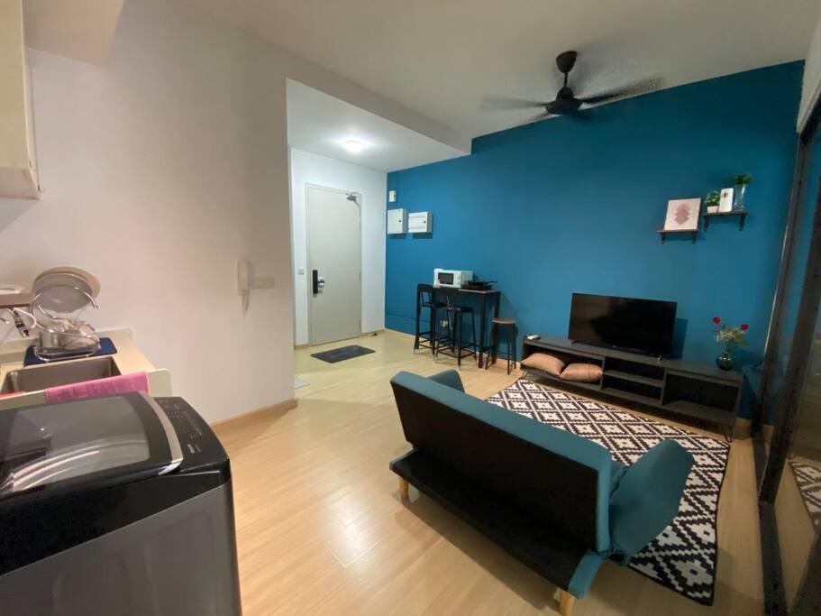 Cozy Unit and Walking distance to MRT photo 7