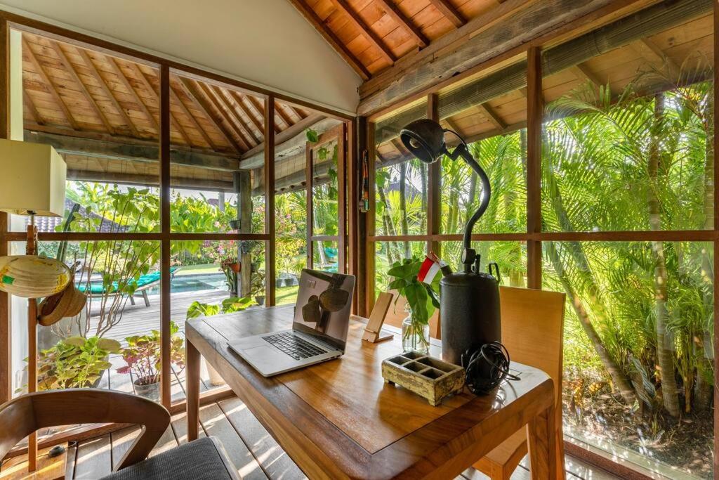 Villa Tago - 5 BR Villa in Umalas