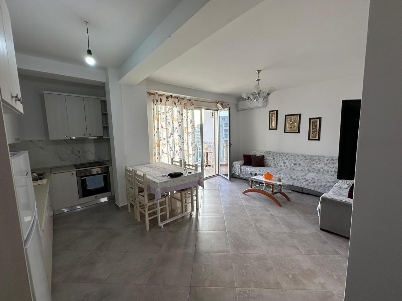 9th floor Apartment