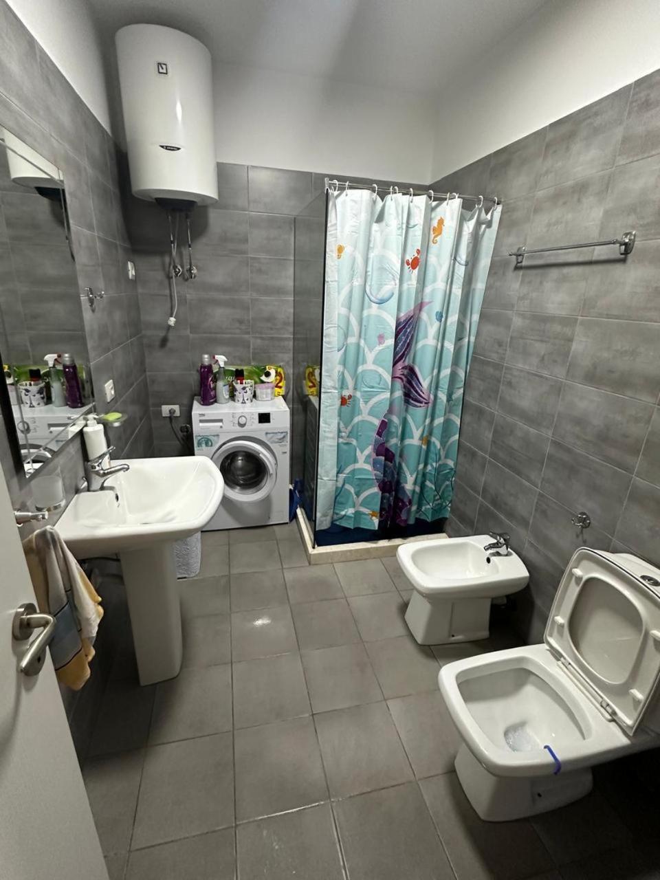 9th floor Apartment