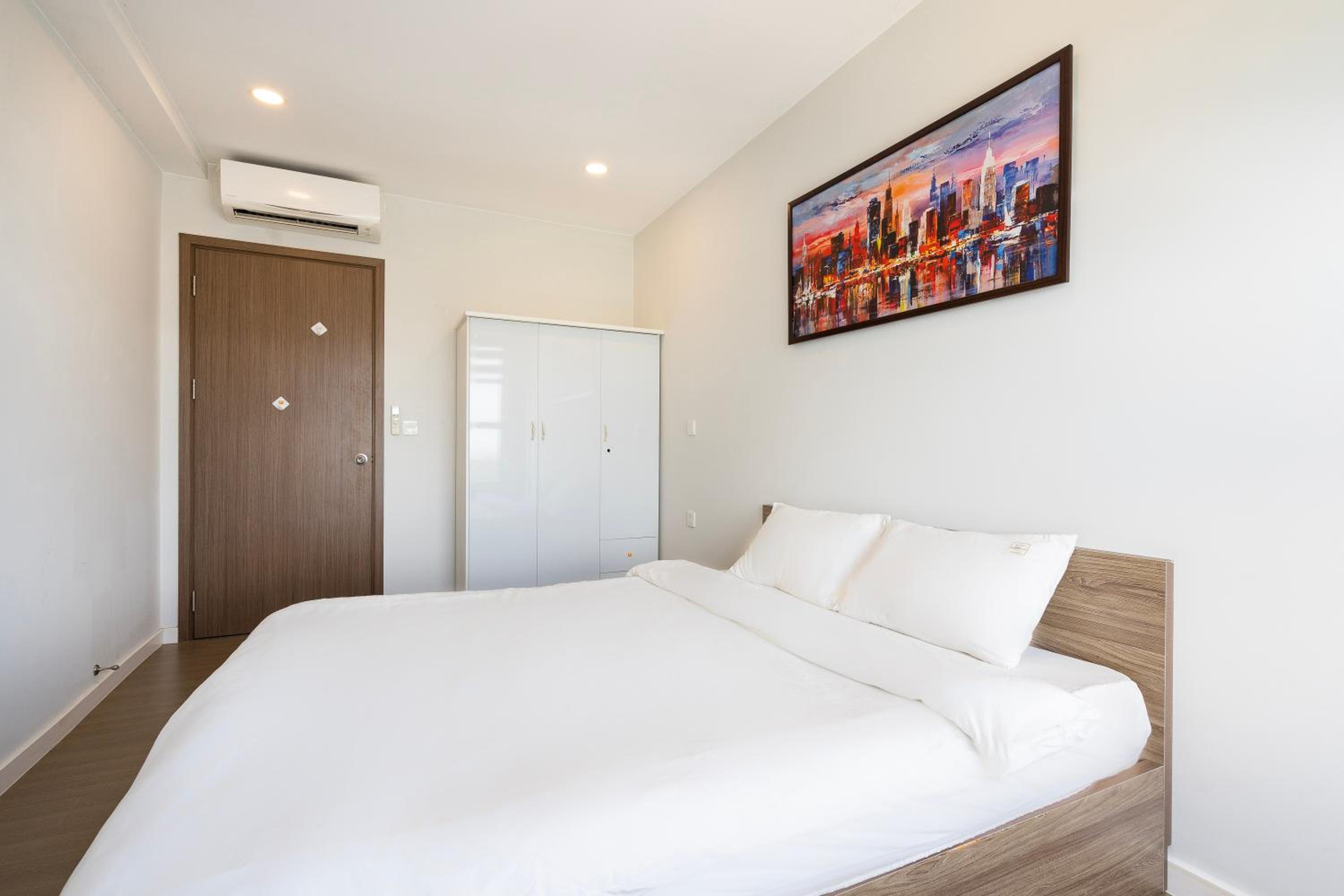 River Panorama 1 bedroom Luxury District 7