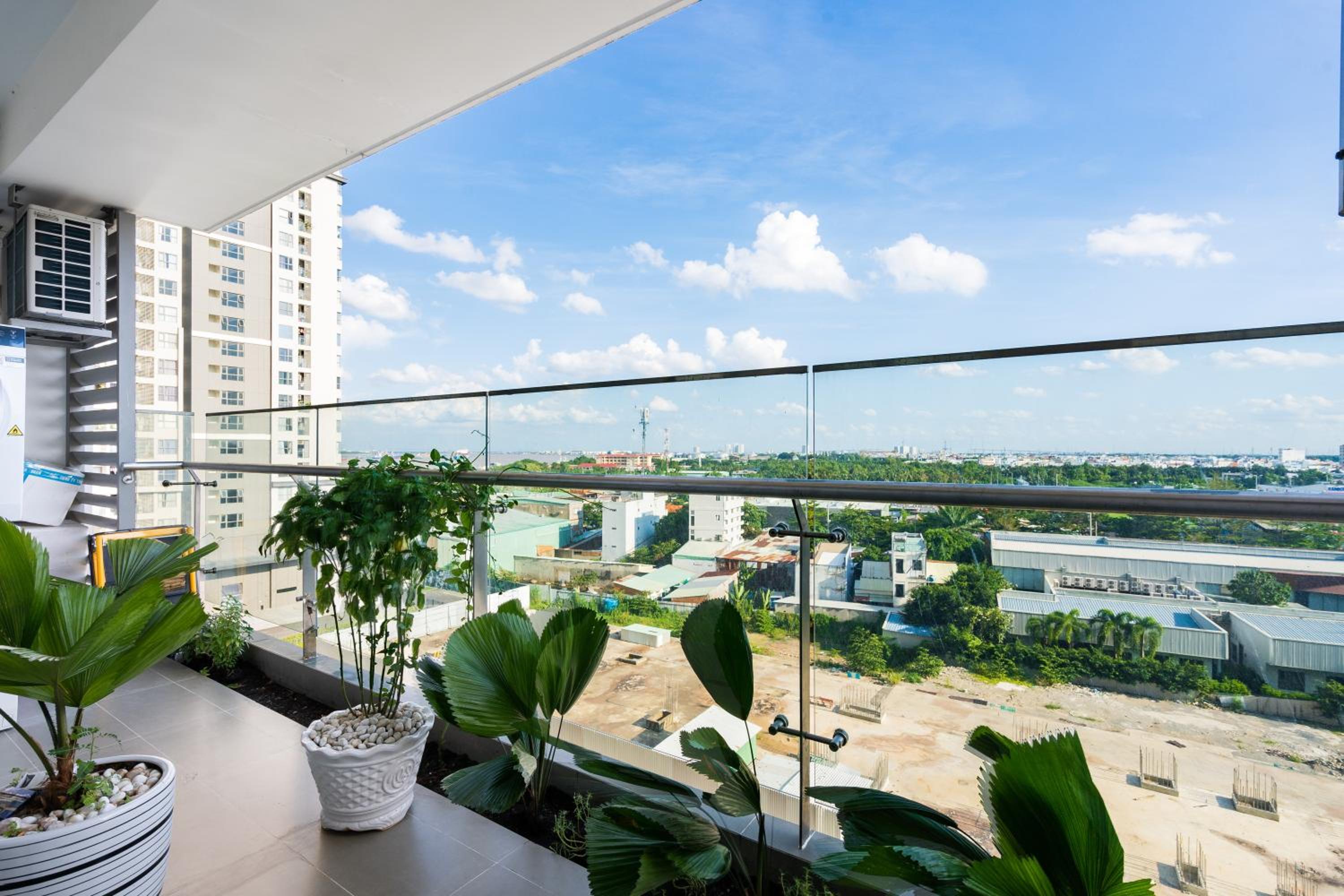 River Panorama 1 bedroom Luxury District 7