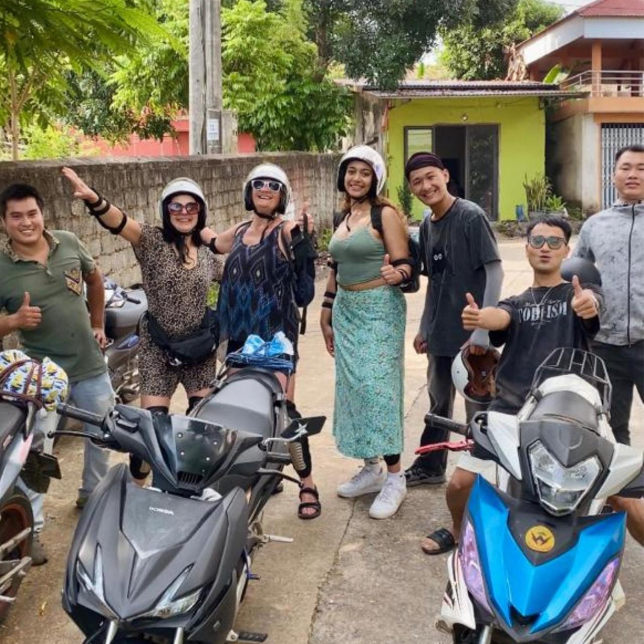 Ha Giang Hoppers Hostel and Tour