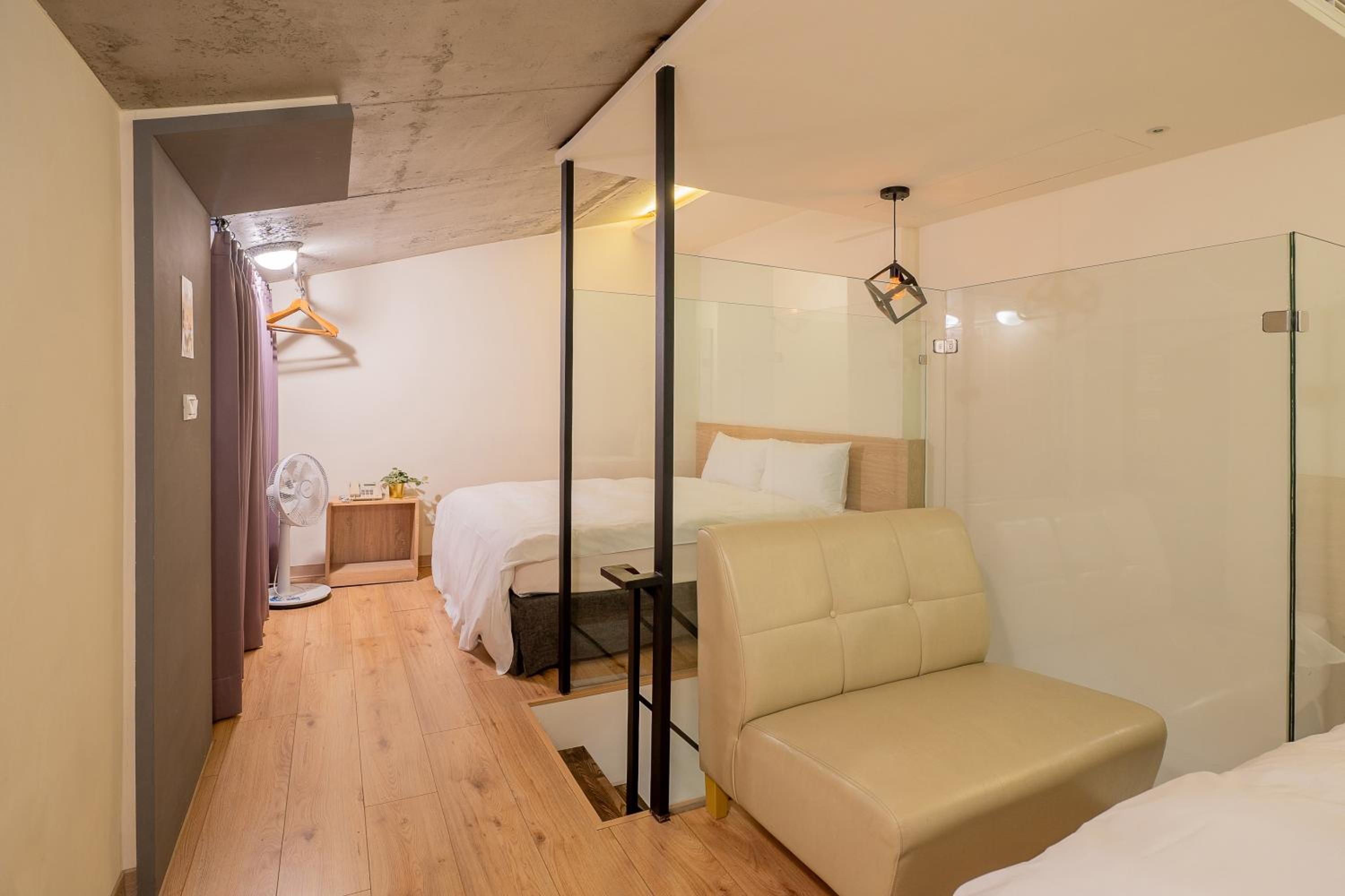 CHECK inn Express Taichung Yizhong