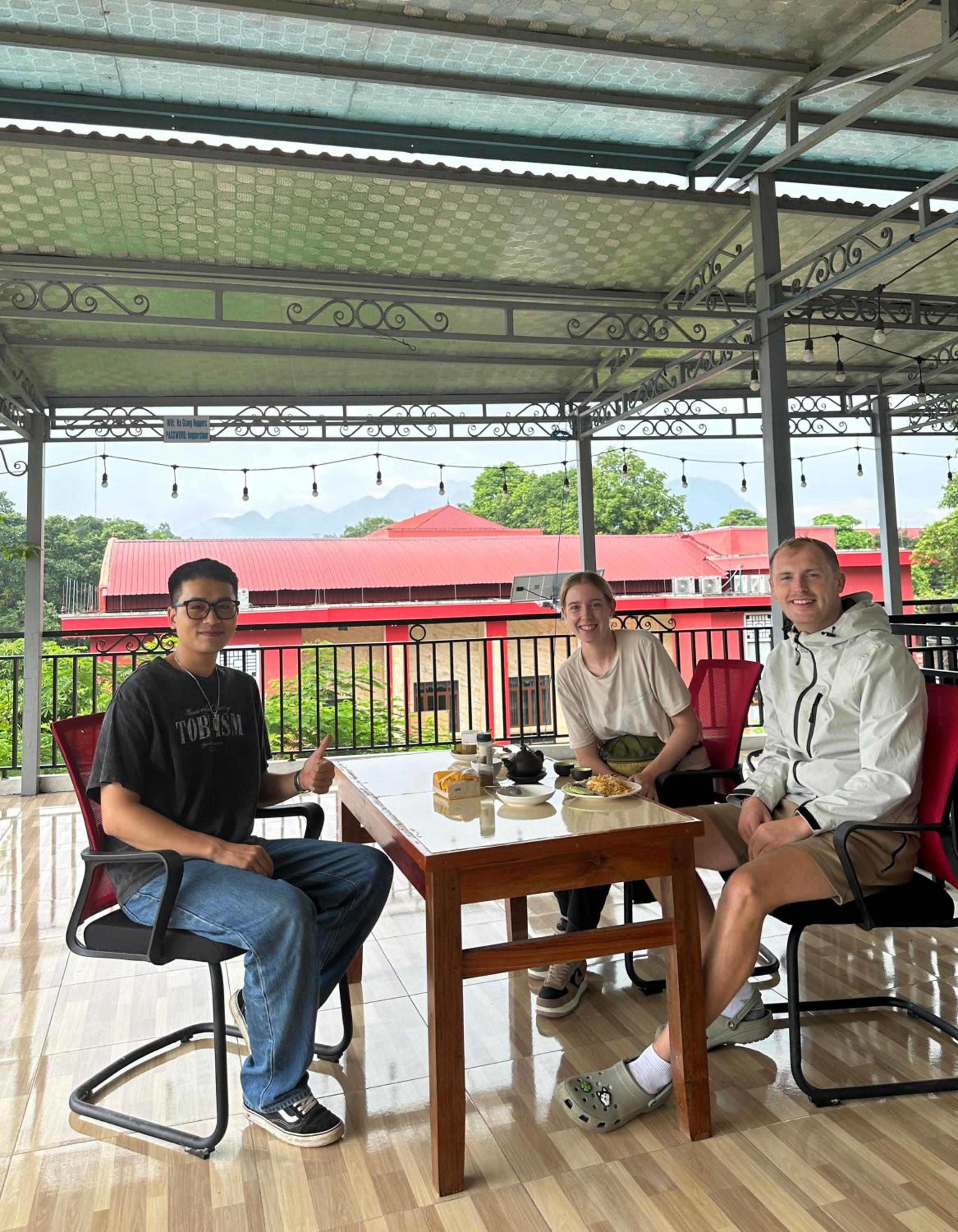 Ha Giang Hoppers Hostel and Tour