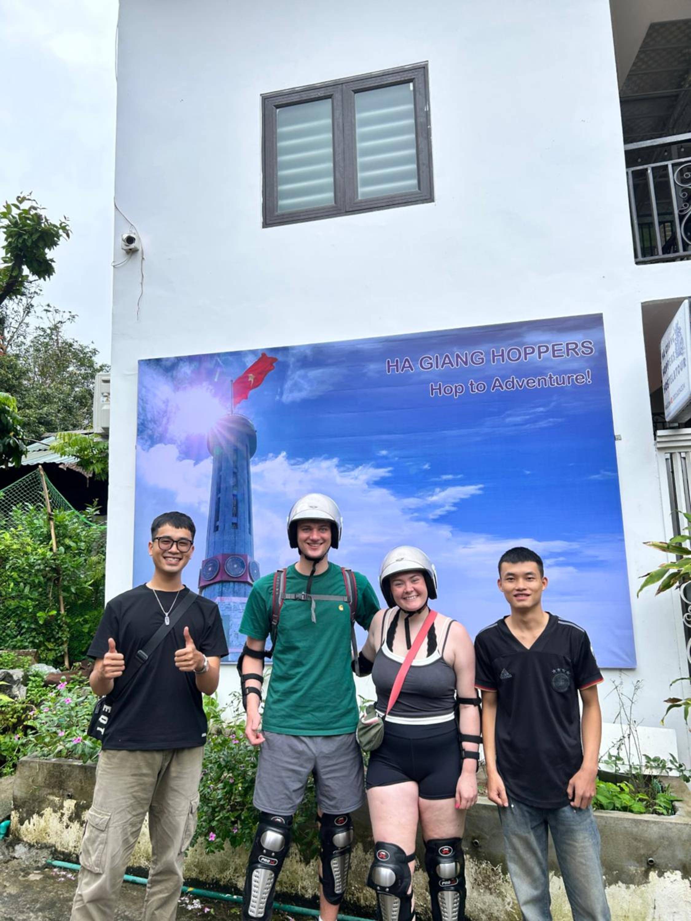 Ha Giang Hoppers Hostel and Tour