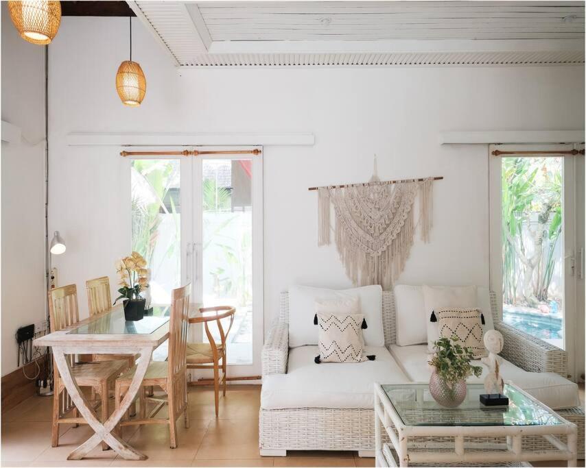 Seaside Sanctuary - Walk to Canggu Beach - Unit Timur view 5