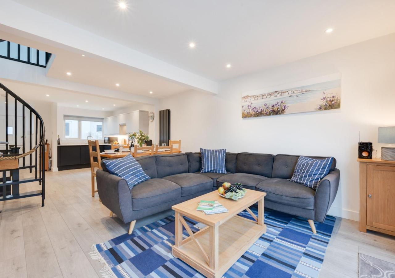 Looe Vacations - Ferry View - Property Image 1