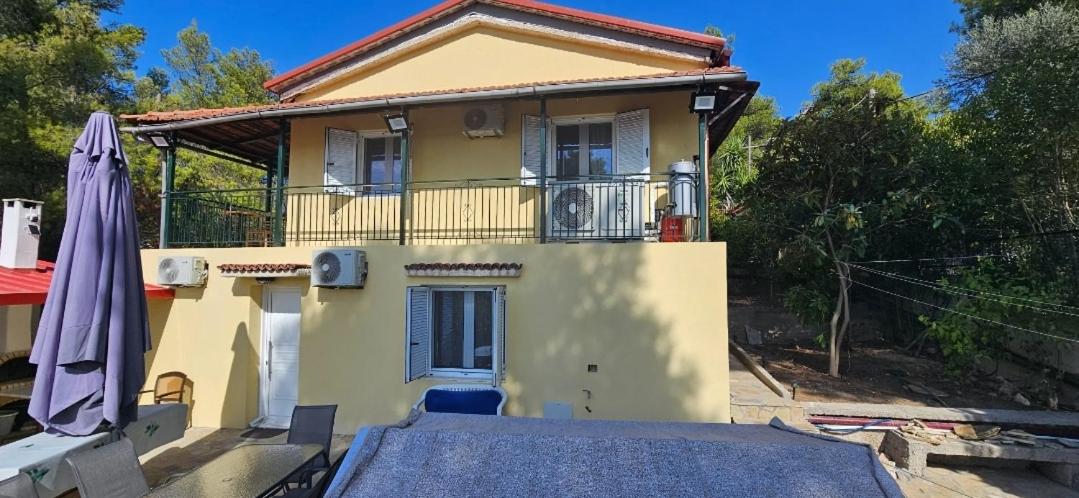 Villa Antonis