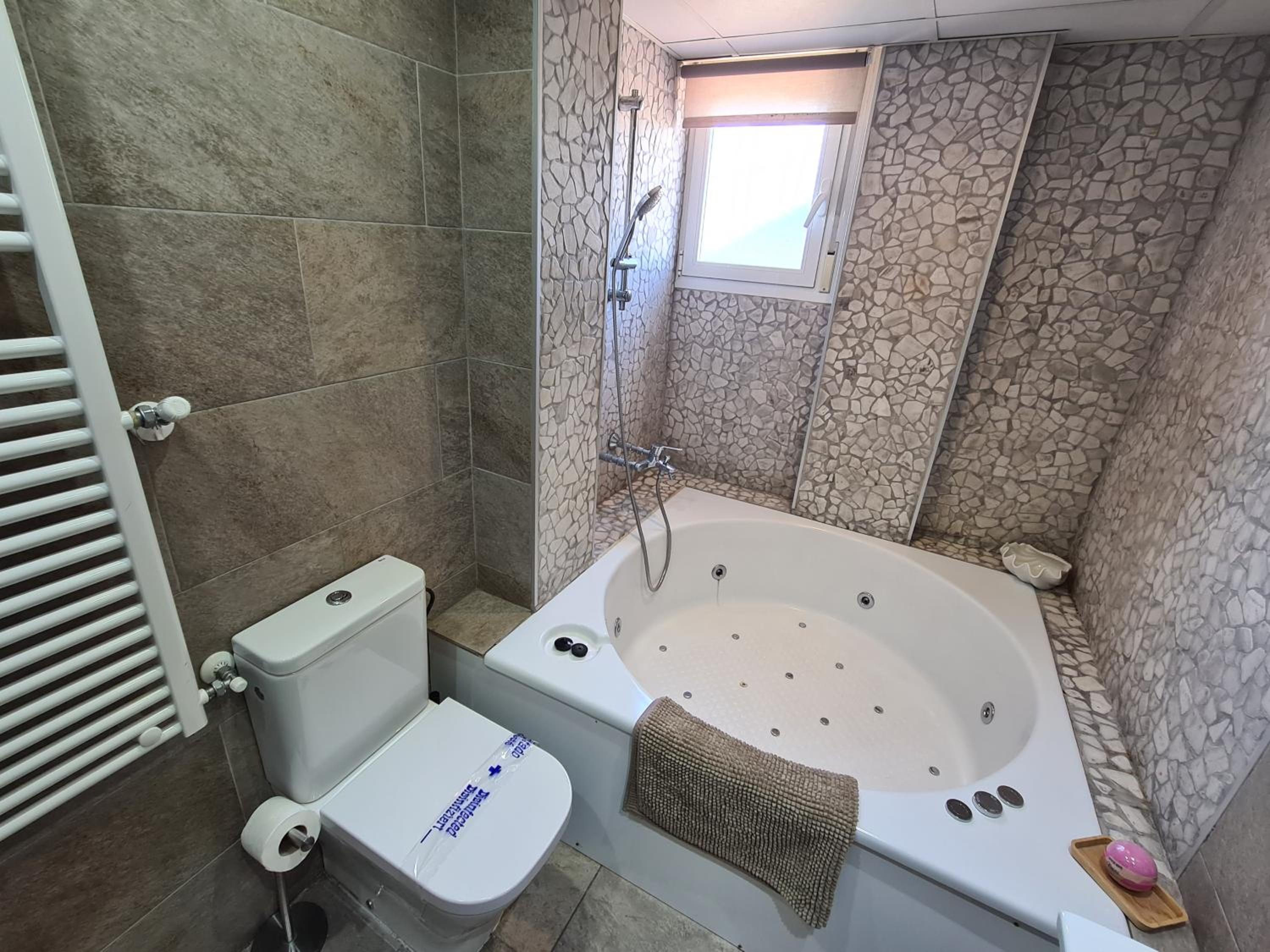 Dos Torres Ribera Play & Relax con Jacuzzi y cine view 5